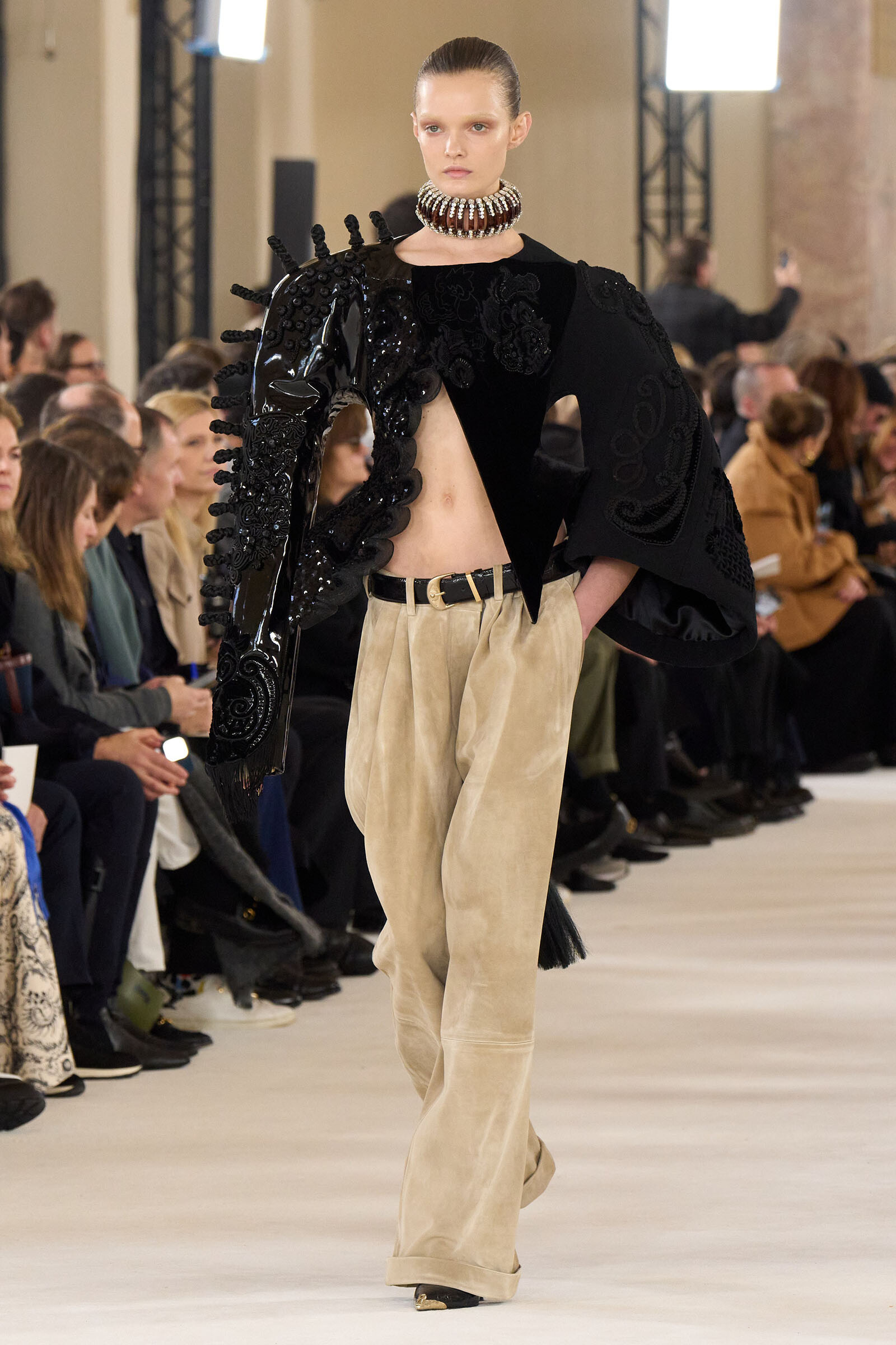 Schiaparelli Couture весна-лето 2024