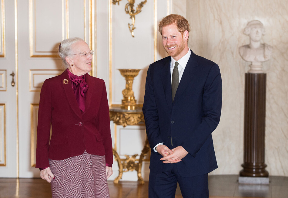 принц Гарри встречается с королевой Маргрете II во дворце Амалиенборг 