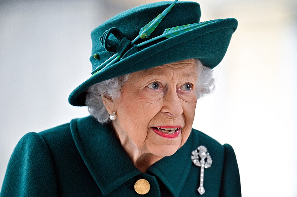 Представители Елизаветы II сообщили, что все виртуальные встречи монарха отложены