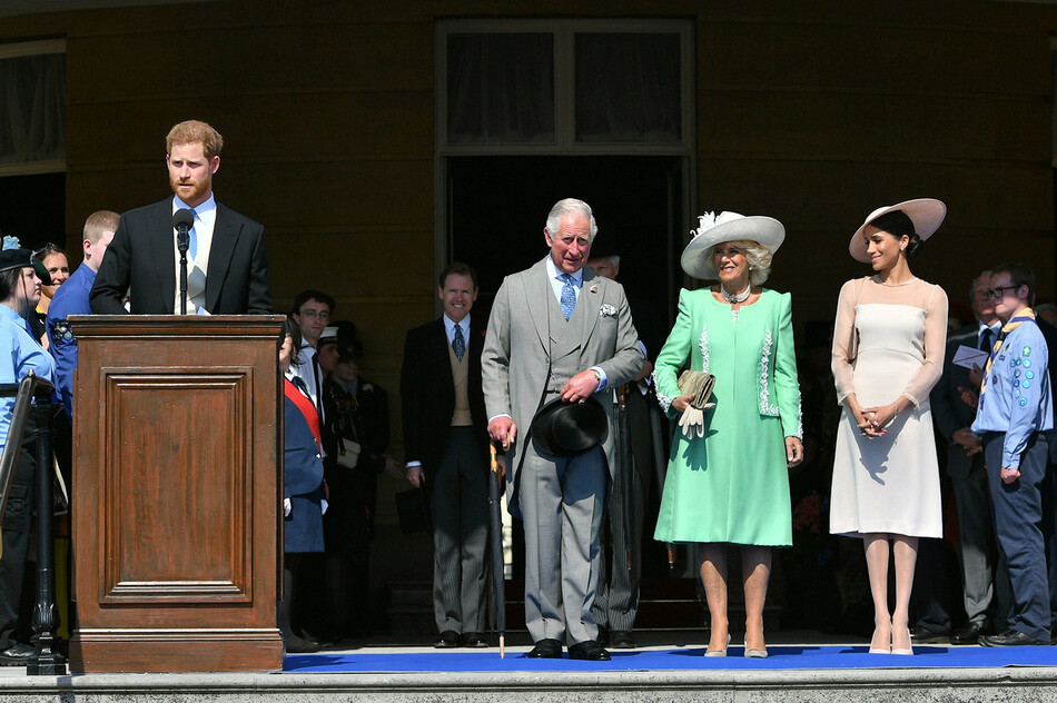 Принц Гарри зачитывает благодарственную речь в честь 70-летия своего отца Чарльза, принца Уэльского, 22 мая 2018 г. Лондон, Великобритания