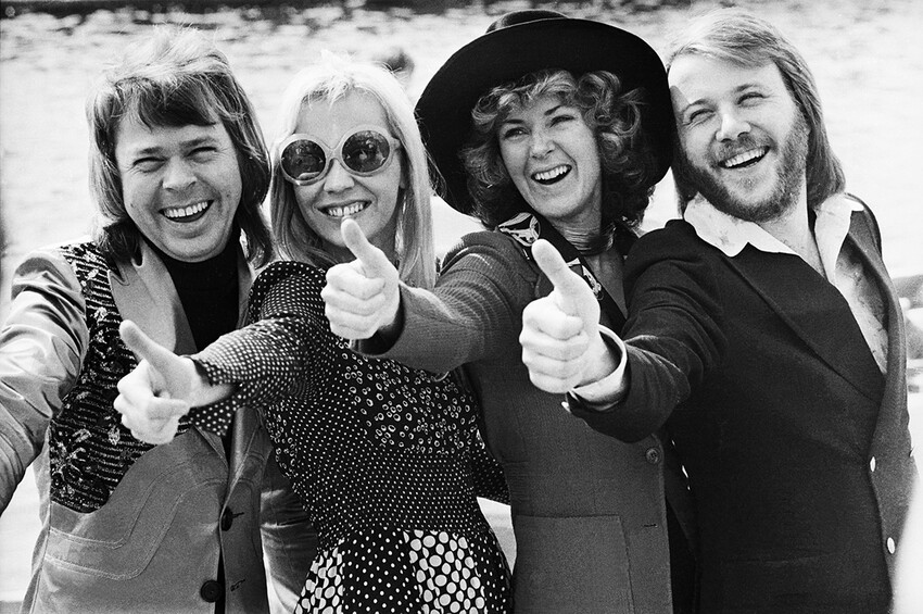 Группа ABBA выпустит пять новых песен