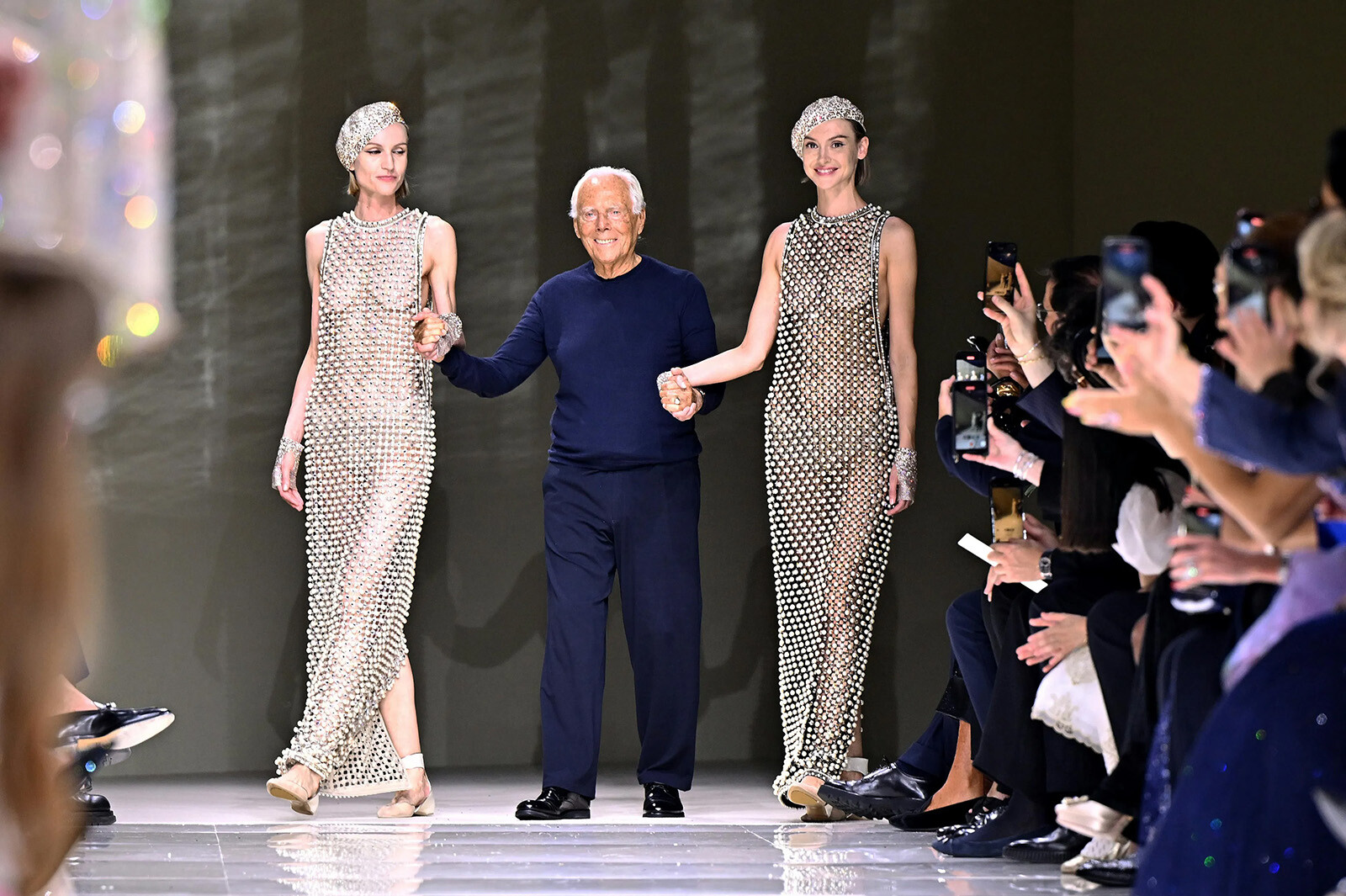 Показ весенне-летней коллекции Giorgio Armani состоится в Нью-Йорке