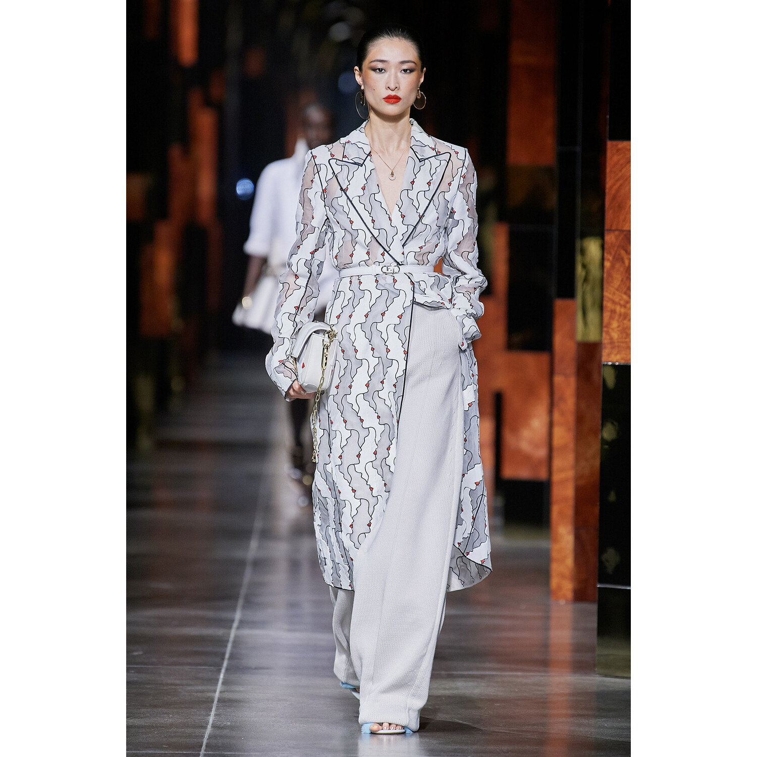 Фото Fendi весна-лето 2022 / Fendi Spring 2022 Ready-to-Wear collection