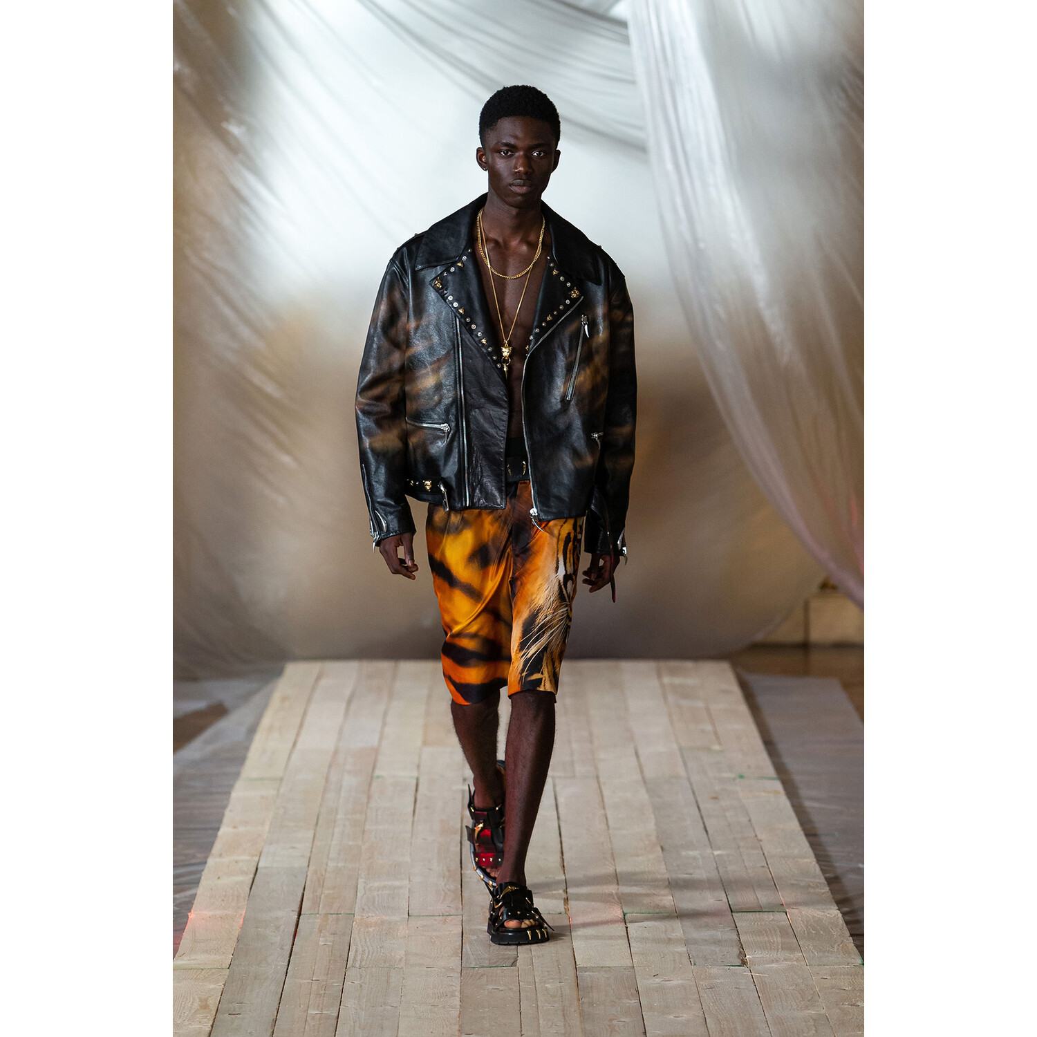 Фото Roberto Cavalli весна-лето 2022 / Roberto Cavalli Spring 2022 Ready-to-Wear collection