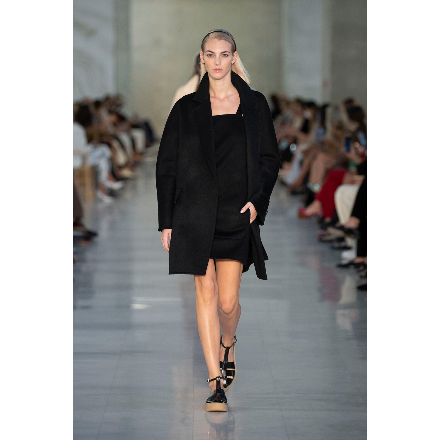 Фото Max Mara весна-лето 2022 / Max Mara Spring 2022 Ready-to-Wear collection