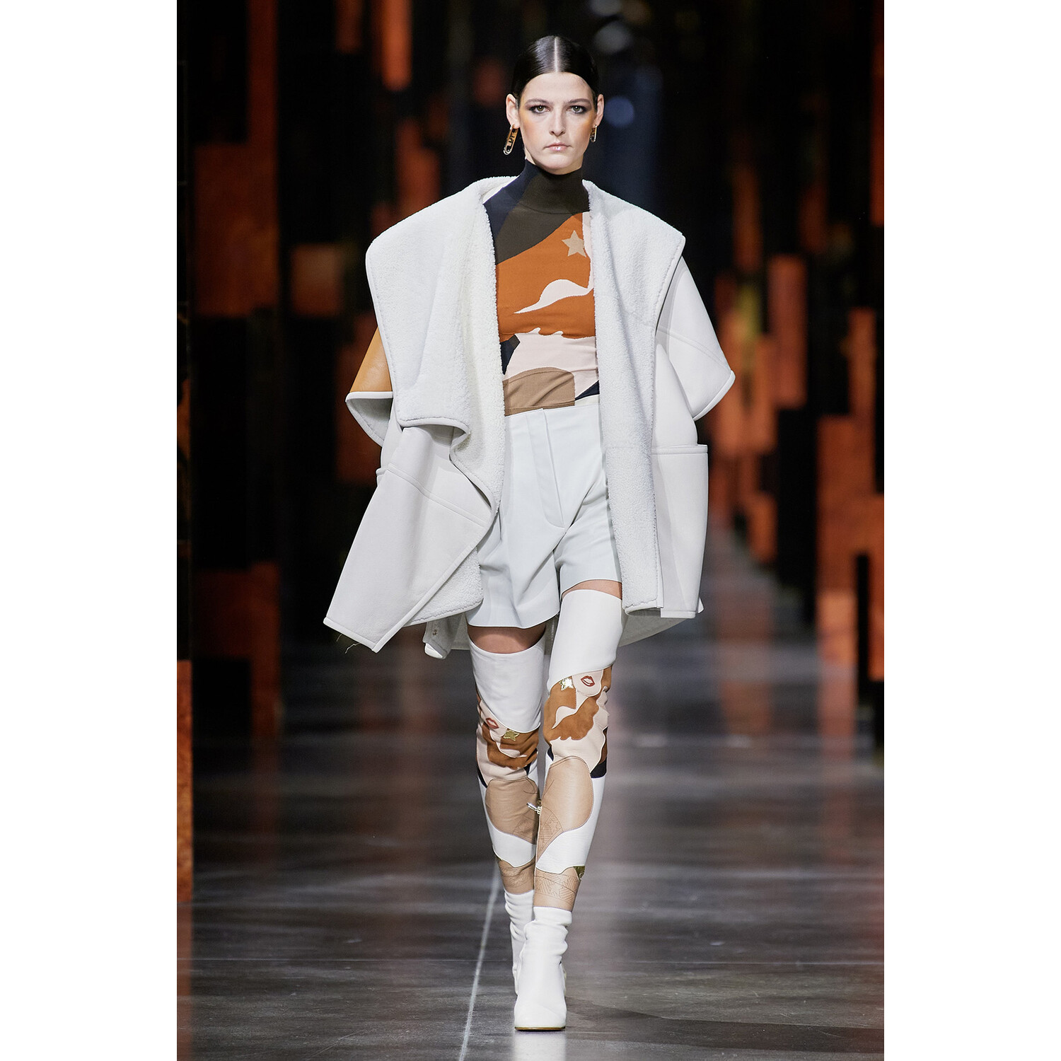 Фото Fendi весна-лето 2022 / Fendi Spring 2022 Ready-to-Wear collection