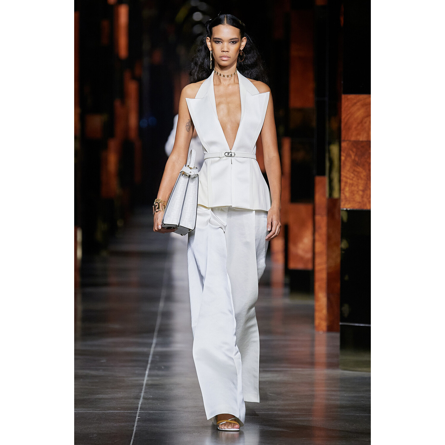Фото Fendi весна-лето 2022 / Fendi Spring 2022 Ready-to-Wear collection