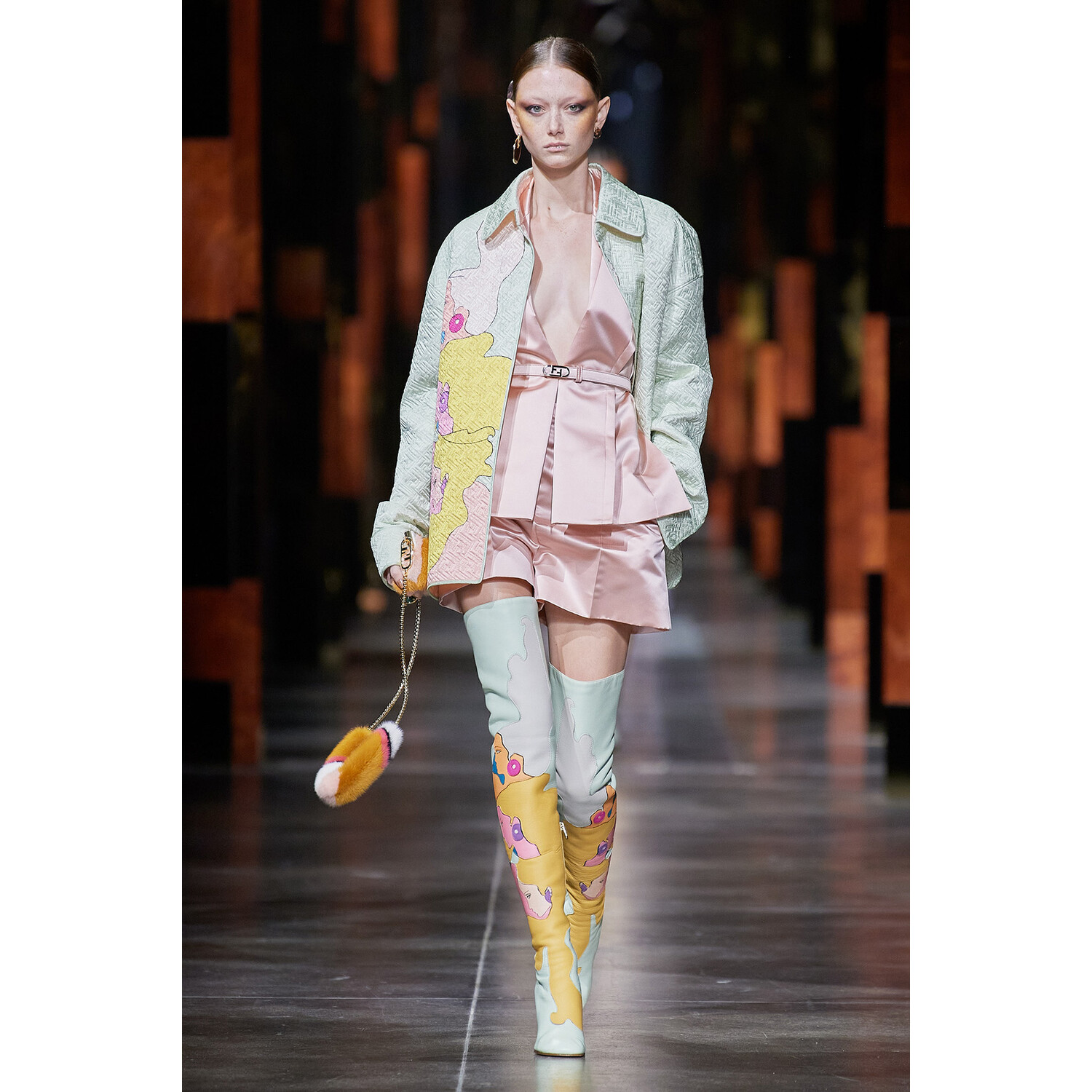 Фото Fendi весна-лето 2022 / Fendi Spring 2022 Ready-to-Wear collection