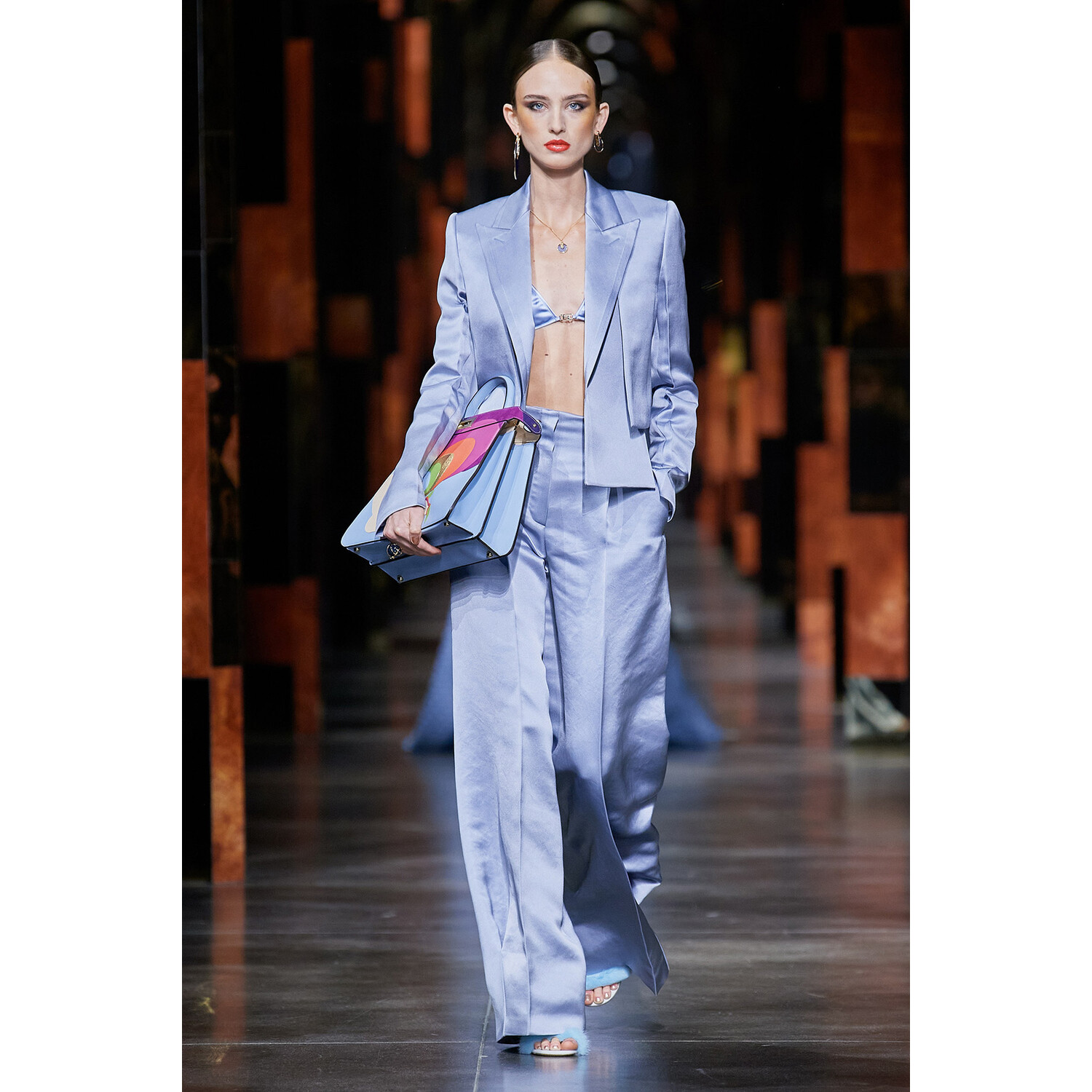Фото Fendi весна-лето 2022 / Fendi Spring 2022 Ready-to-Wear collection