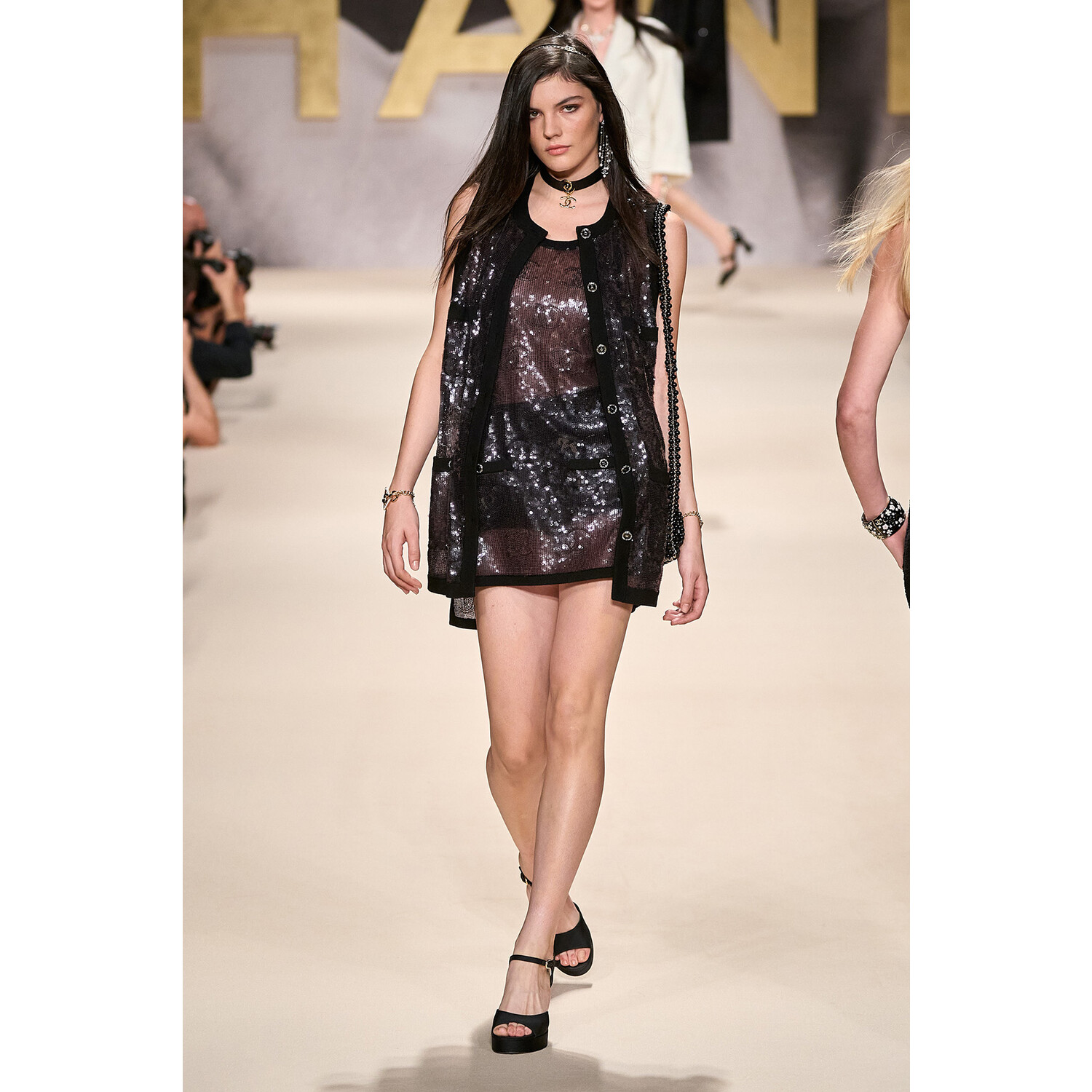 Фото Chanel весна-лето 2022 / Chanel Spring 2022 Ready-to-Wear collection
