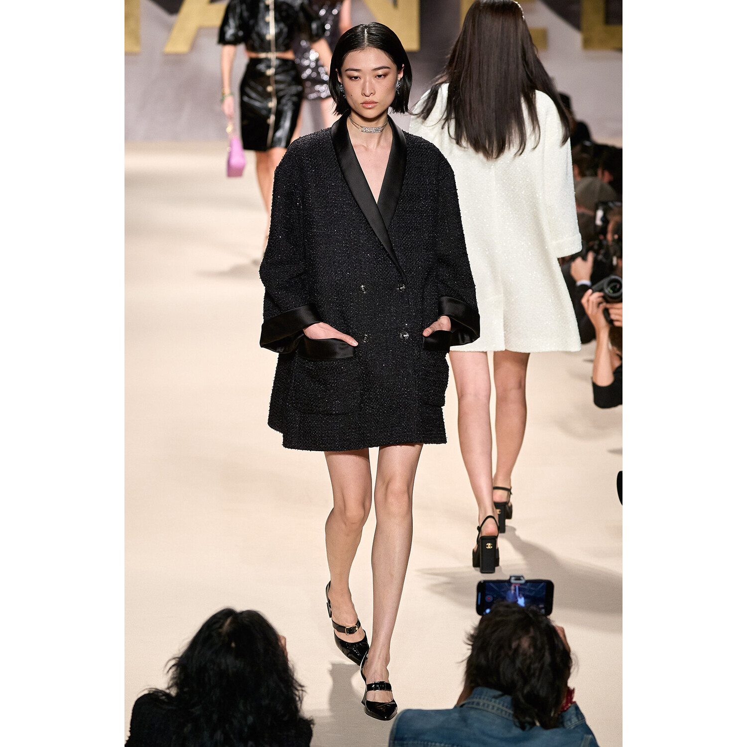 Фото Chanel весна-лето 2022 / Chanel Spring 2022 Ready-to-Wear collection