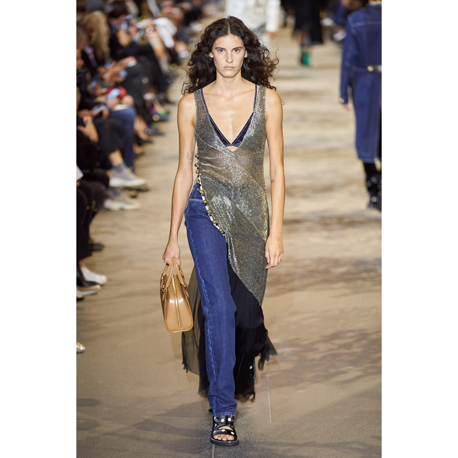Фото Louis Vuitton весна-лето 2022 / Louis Vuitton Spring 2022 Ready-to-Wear collection