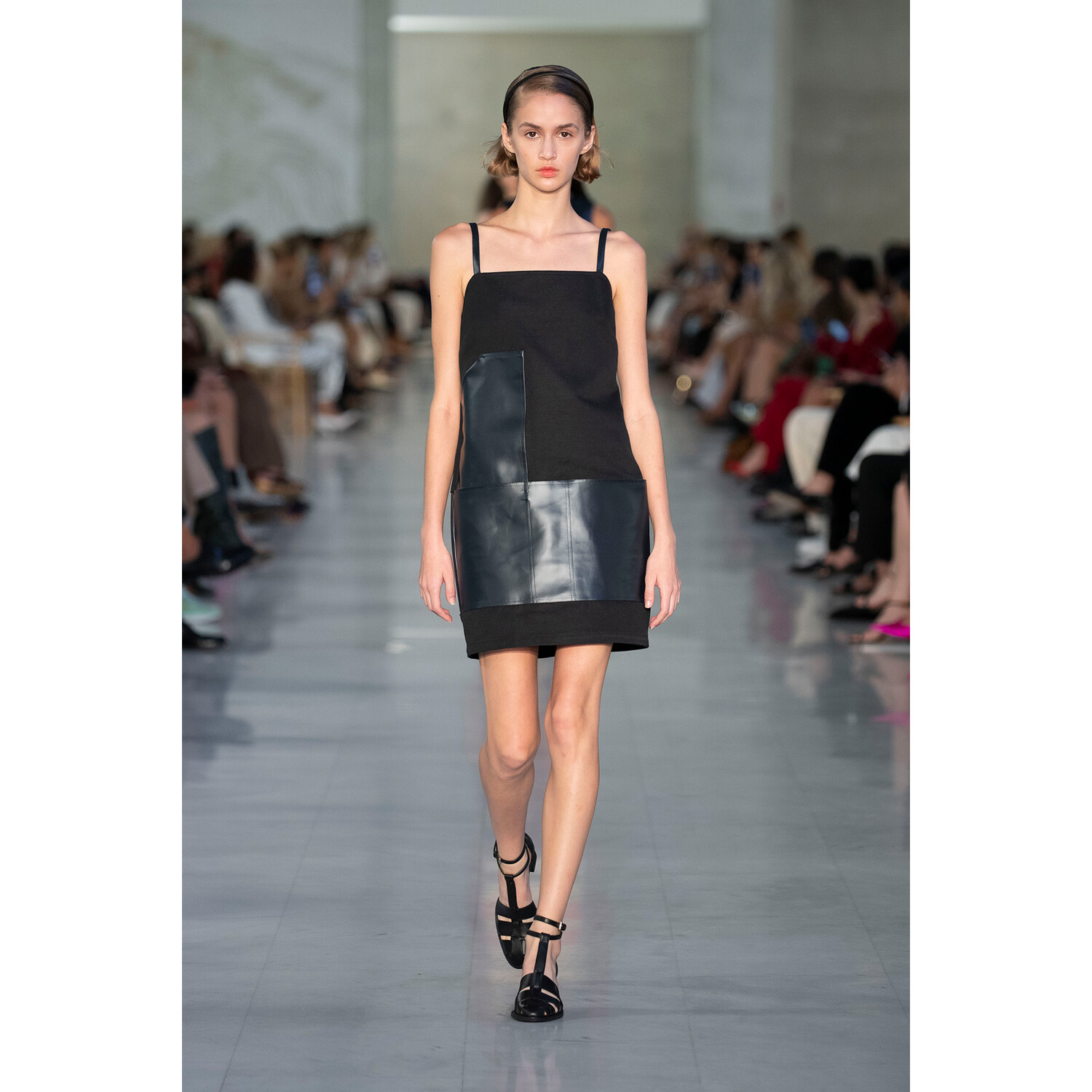 Фото Max Mara весна-лето 2022 / Max Mara Spring 2022 Ready-to-Wear collection