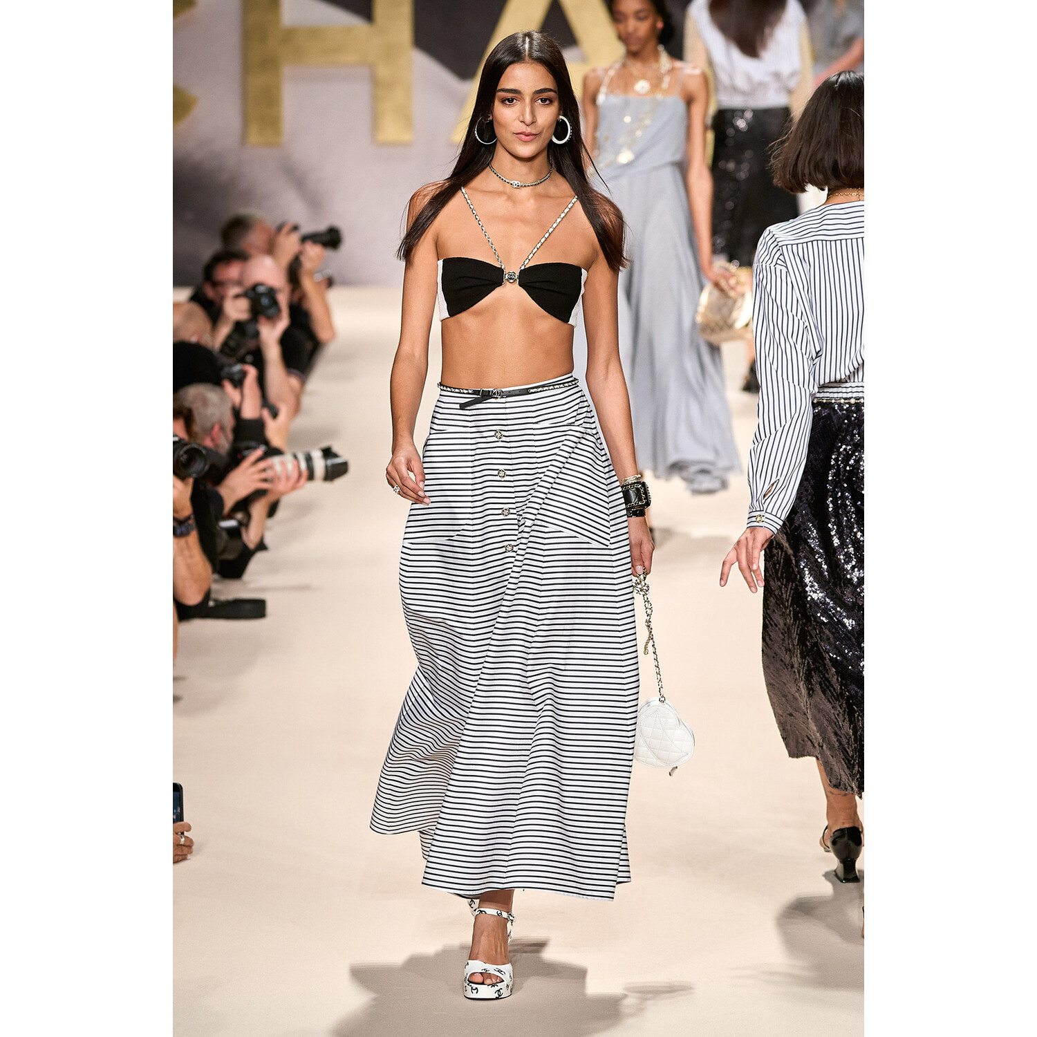 Фото Chanel весна-лето 2022 / Chanel Spring 2022 Ready-to-Wear collection