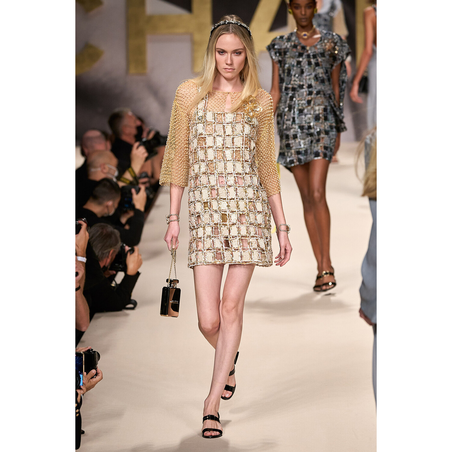 Фото Chanel весна-лето 2022 / Chanel Spring 2022 Ready-to-Wear collection