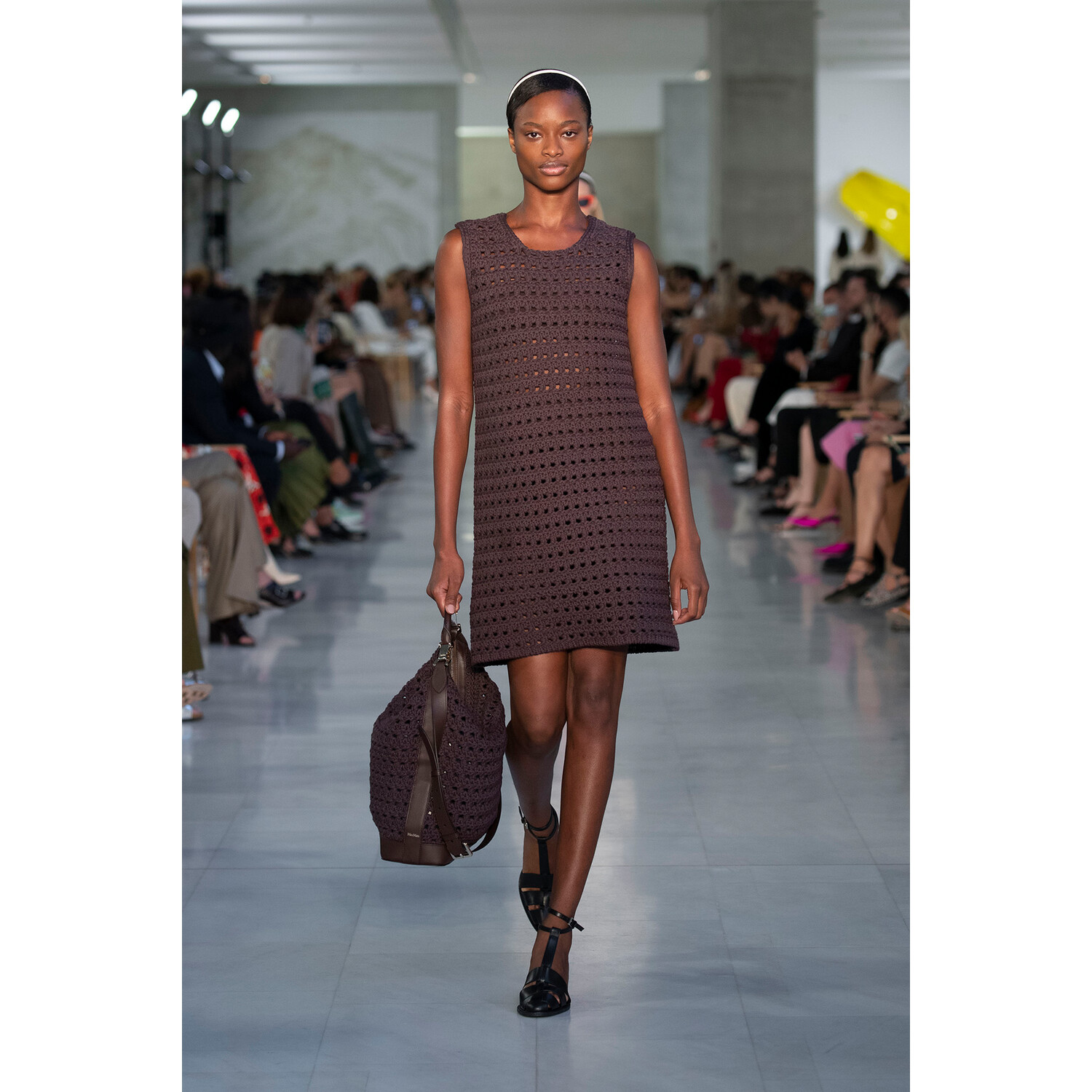 Фото Max Mara весна-лето 2022 / Max Mara Spring 2022 Ready-to-Wear collection
