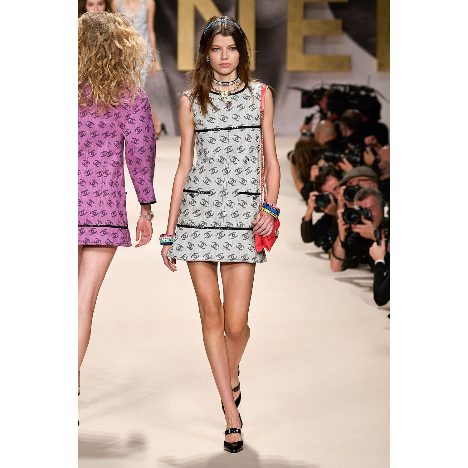Фото Chanel весна-лето 2022 / Chanel Spring 2022 Ready-to-Wear collection