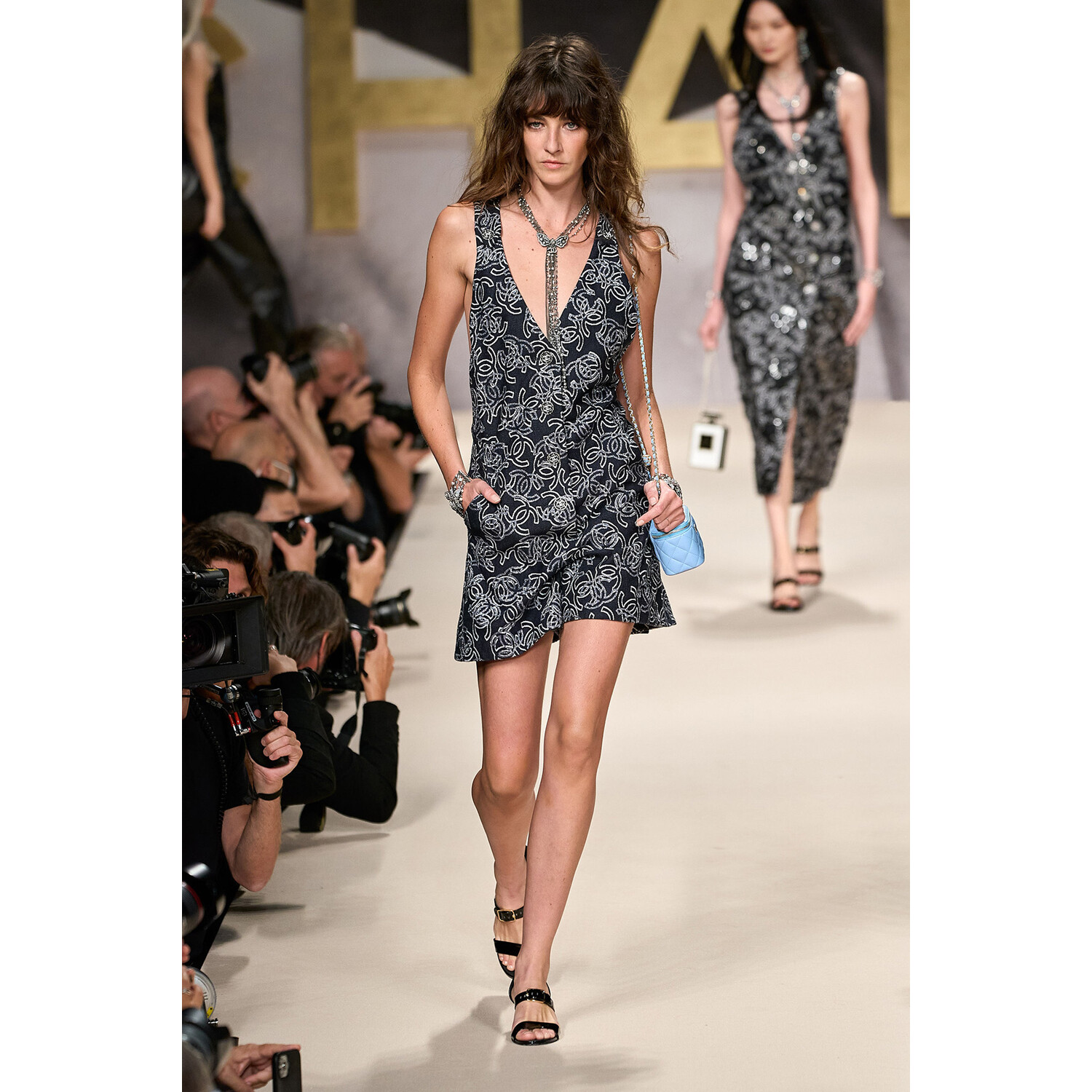 Фото Chanel весна-лето 2022 / Chanel Spring 2022 Ready-to-Wear collection