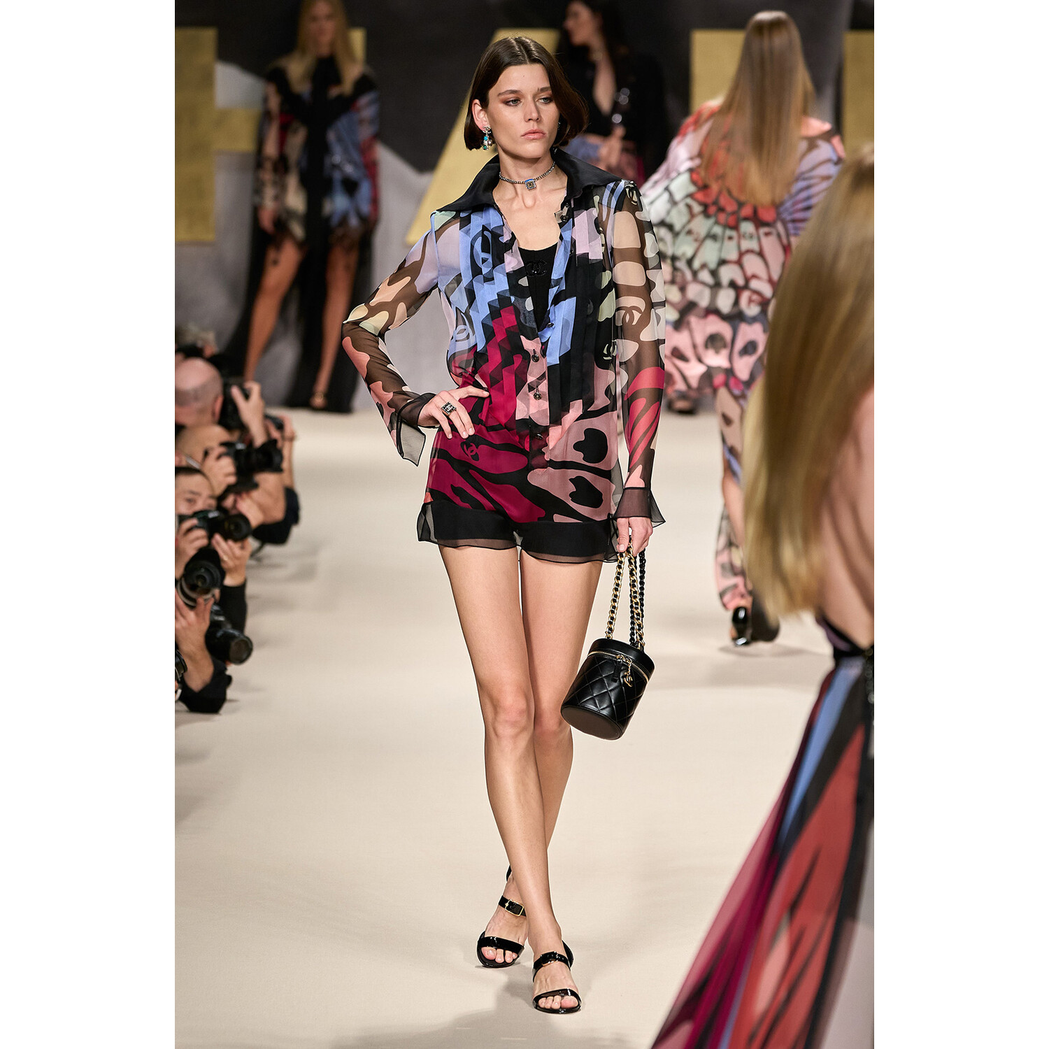 Фото Chanel весна-лето 2022 / Chanel Spring 2022 Ready-to-Wear collection