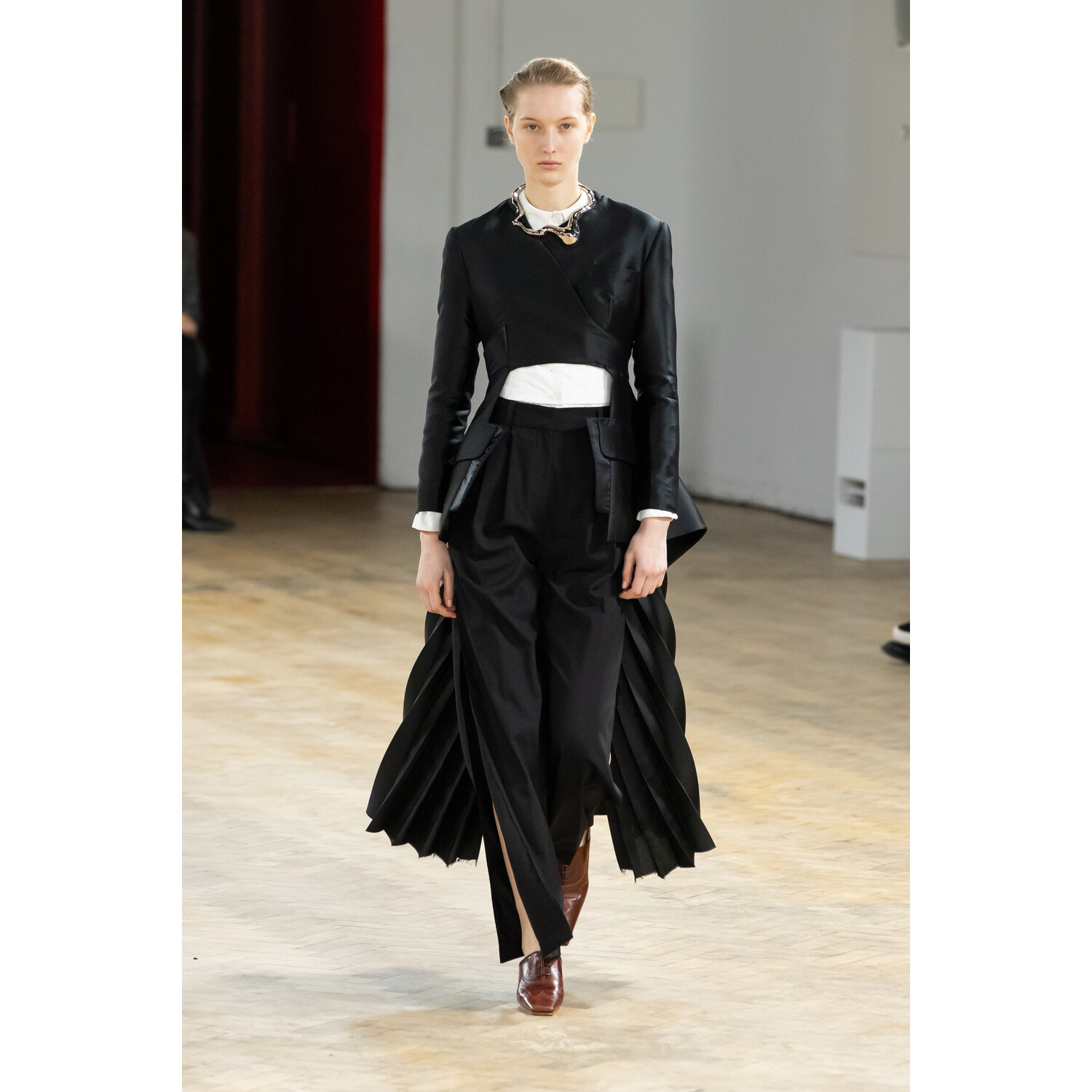 Фото A.W.A.K.E. MODE Fall 2020 Ready-to-Wear / A.W.A.K.E. MODE осень 2020 / Неделя моды в Лондоне