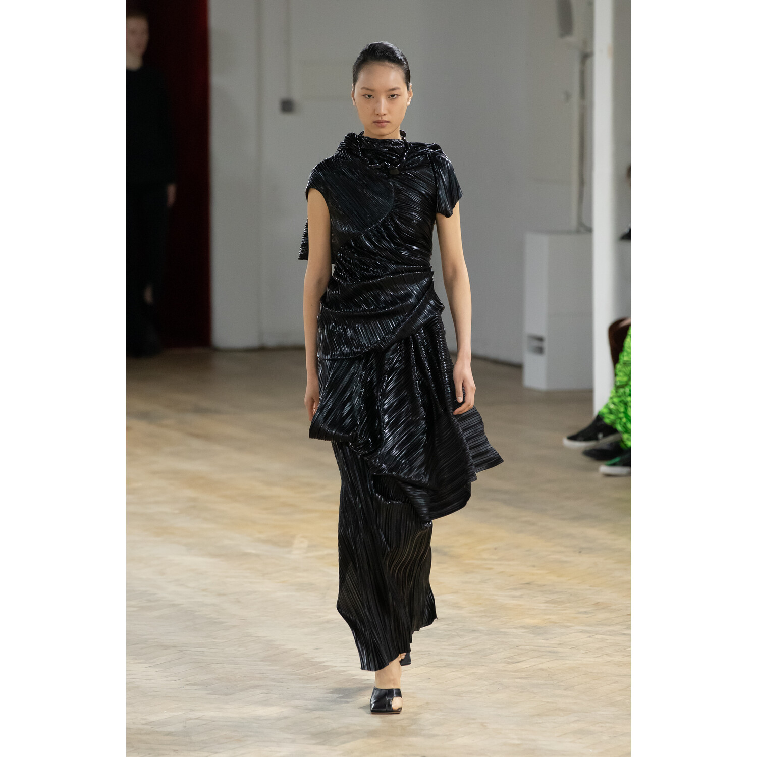 Фото A.W.A.K.E. MODE Fall 2020 Ready-to-Wear / A.W.A.K.E. MODE осень 2020 / Неделя моды в Лондоне