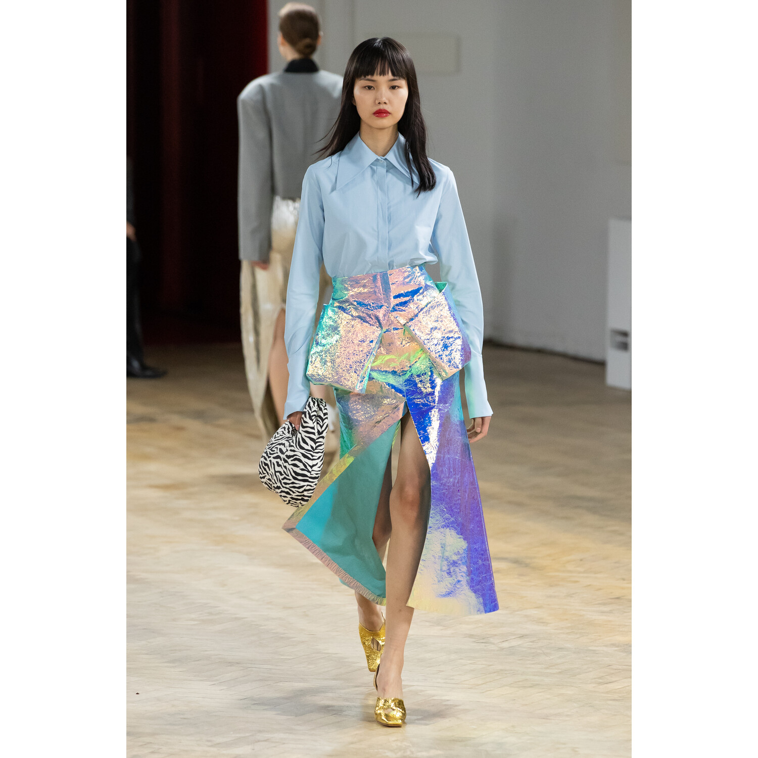 Фото A.W.A.K.E. MODE Fall 2020 Ready-to-Wear / A.W.A.K.E. MODE осень 2020 / Неделя моды в Лондоне