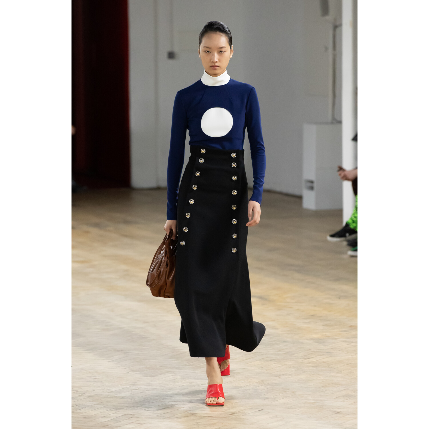 Фото A.W.A.K.E. MODE Fall 2020 Ready-to-Wear / A.W.A.K.E. MODE осень 2020 / Неделя моды в Лондоне