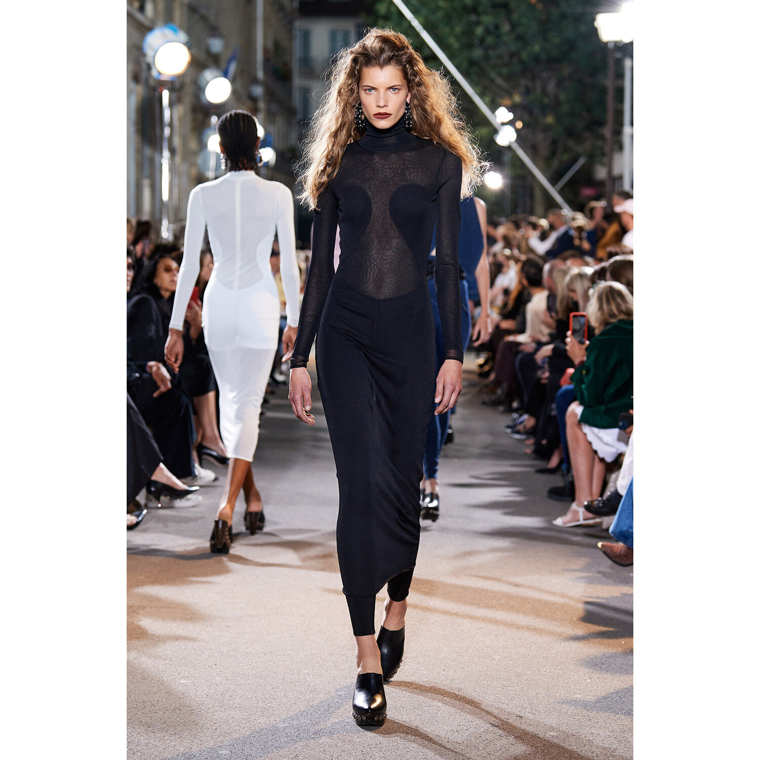 Фото Alaia весна-лето 2022 / Alaia Spring 2022