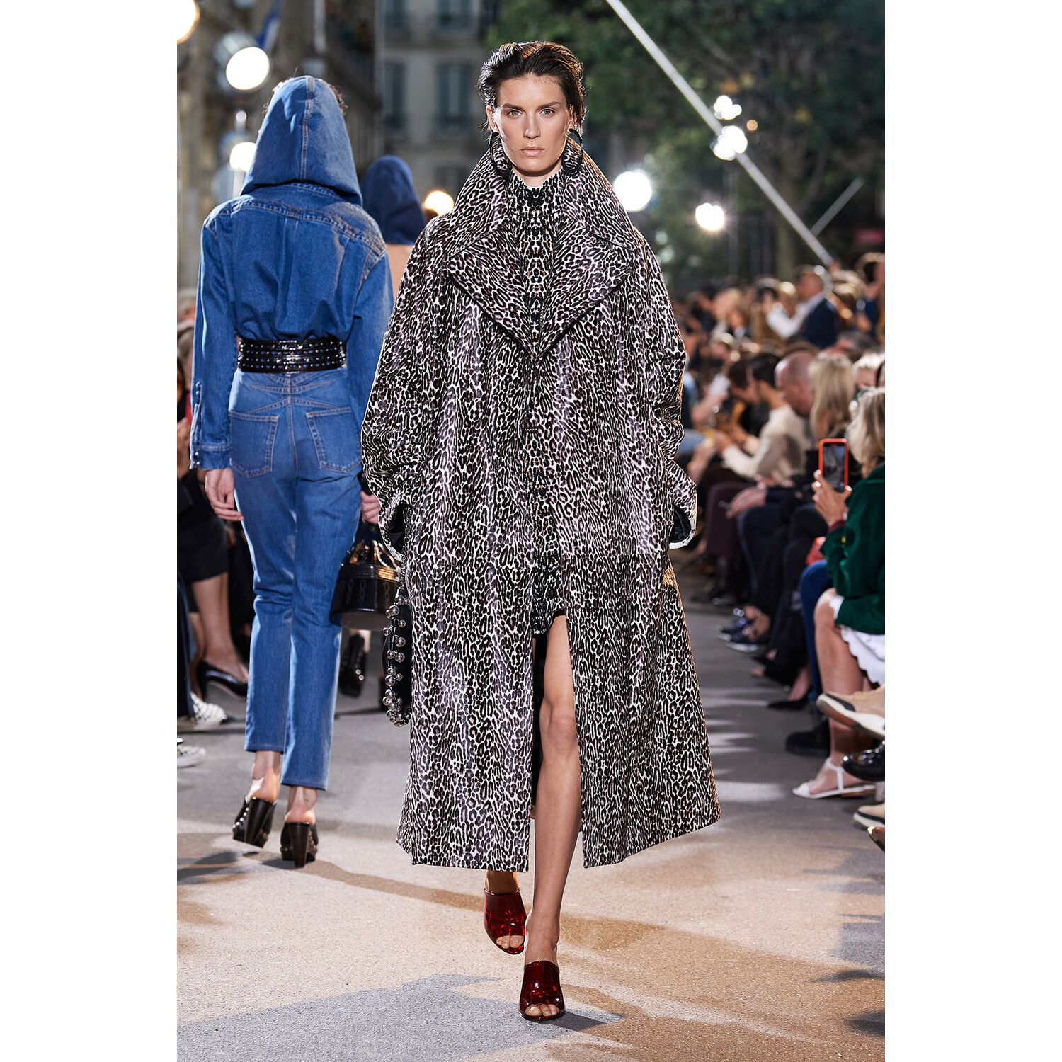 Фото Alaia весна-лето 2022 / Alaia Spring 2022
