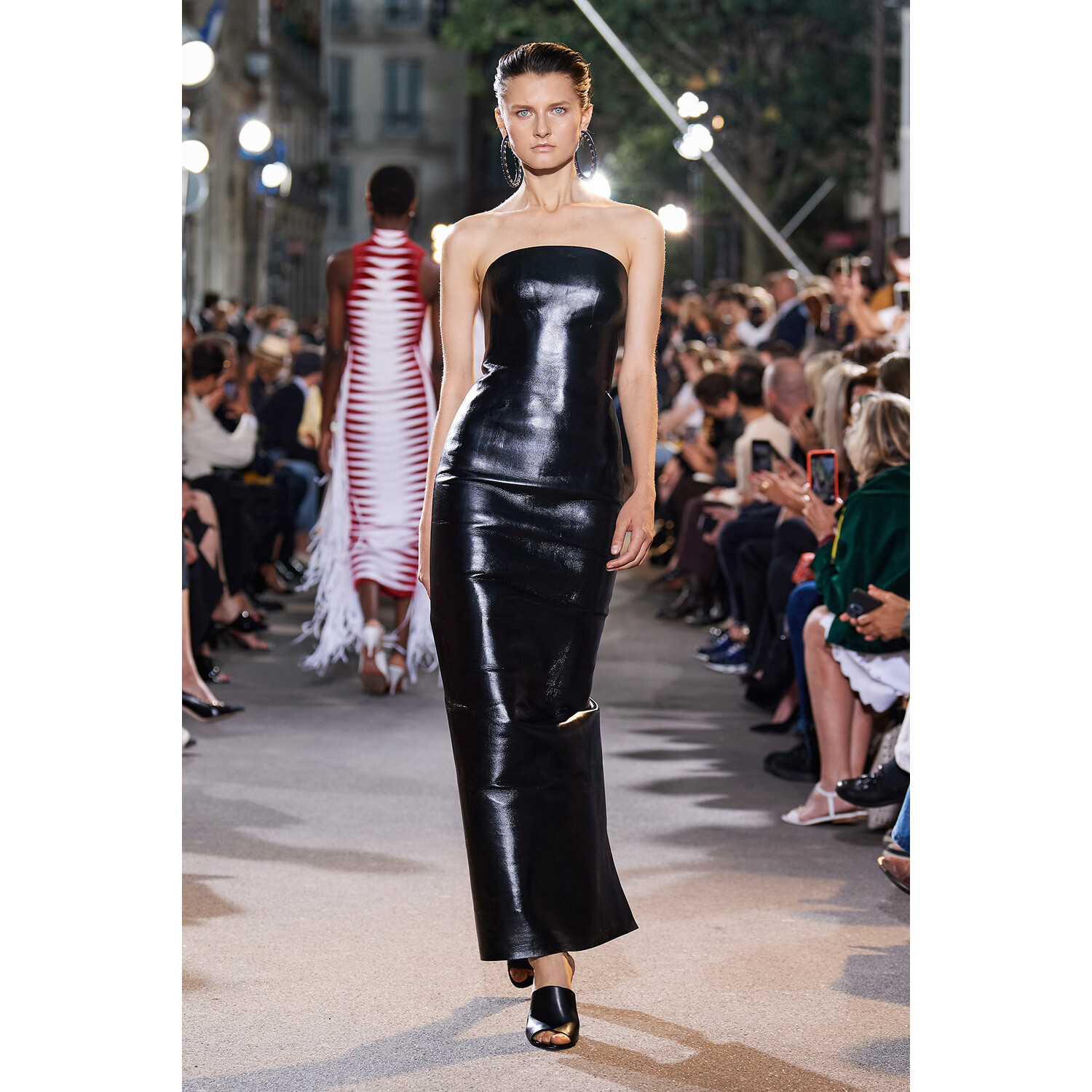 Фото Alaia весна-лето 2022 / Alaia Spring 2022