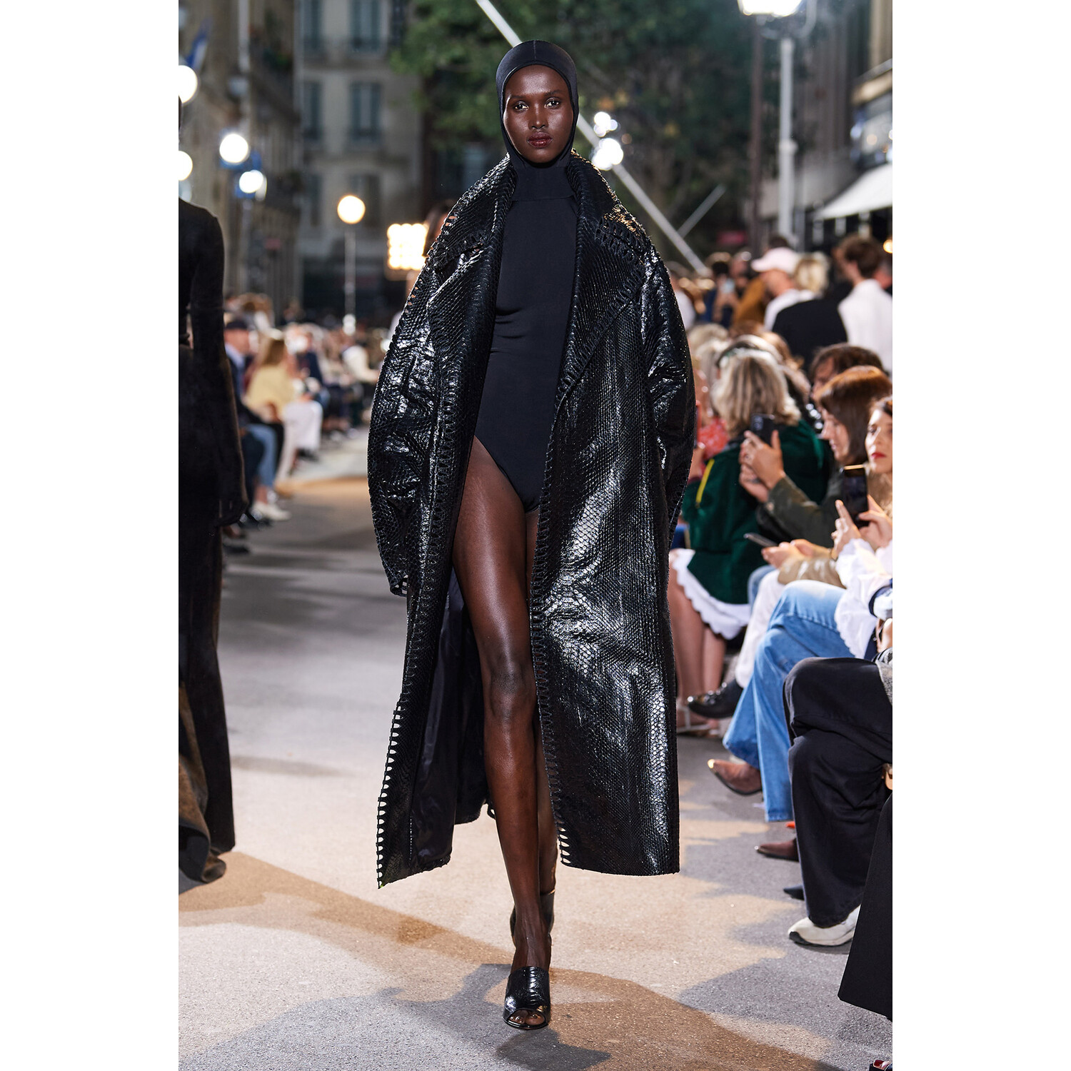 Фото Alaia весна-лето 2022 / Alaia Spring 2022