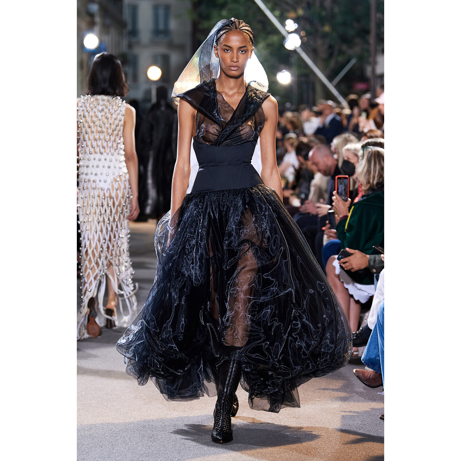 Фото Alaia весна-лето 2022 / Alaia Spring 2022