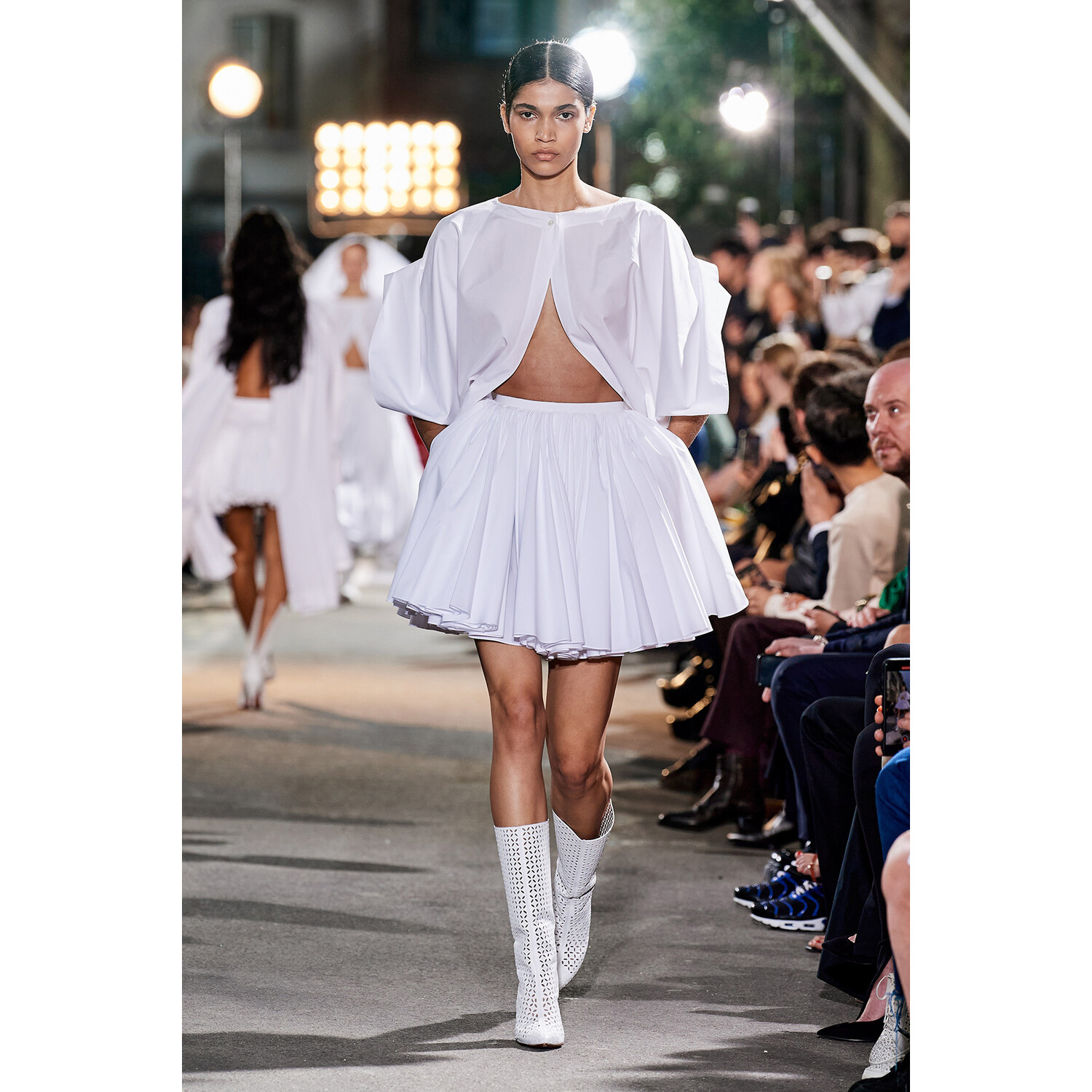 Фото Alaia весна-лето 2022 / Alaia Spring 2022