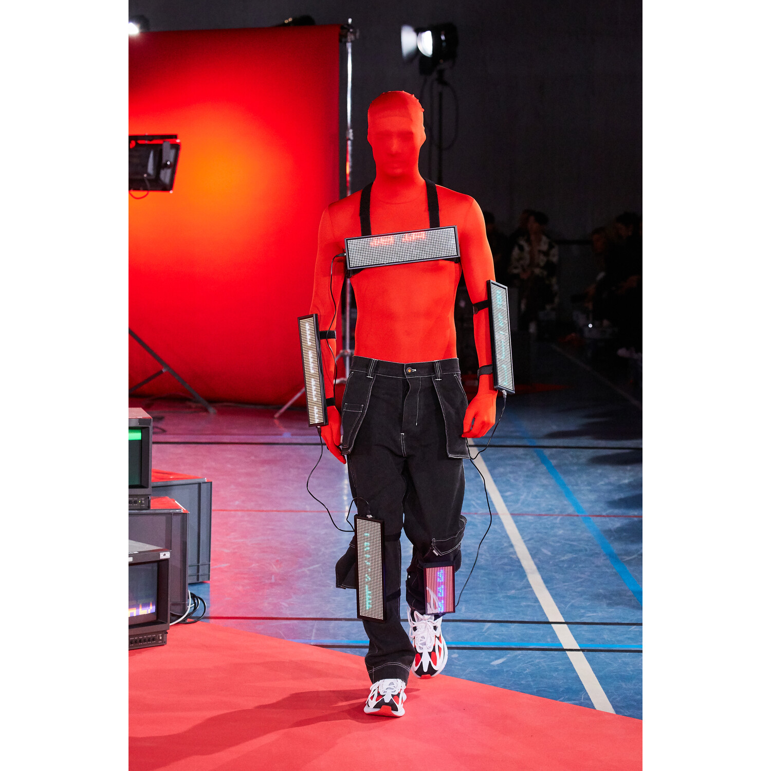 Фото Angus Chiang Fall 2020 Menswear / Angus Chiang осень-зима 2020