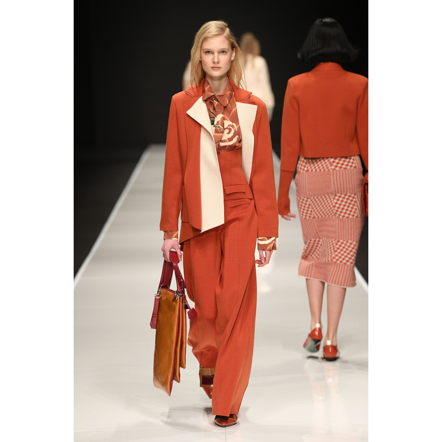 Фото Anteprima Fall 2019 Ready-to-Wear / Anteprima осень 2019 / Неделя моды: Милан