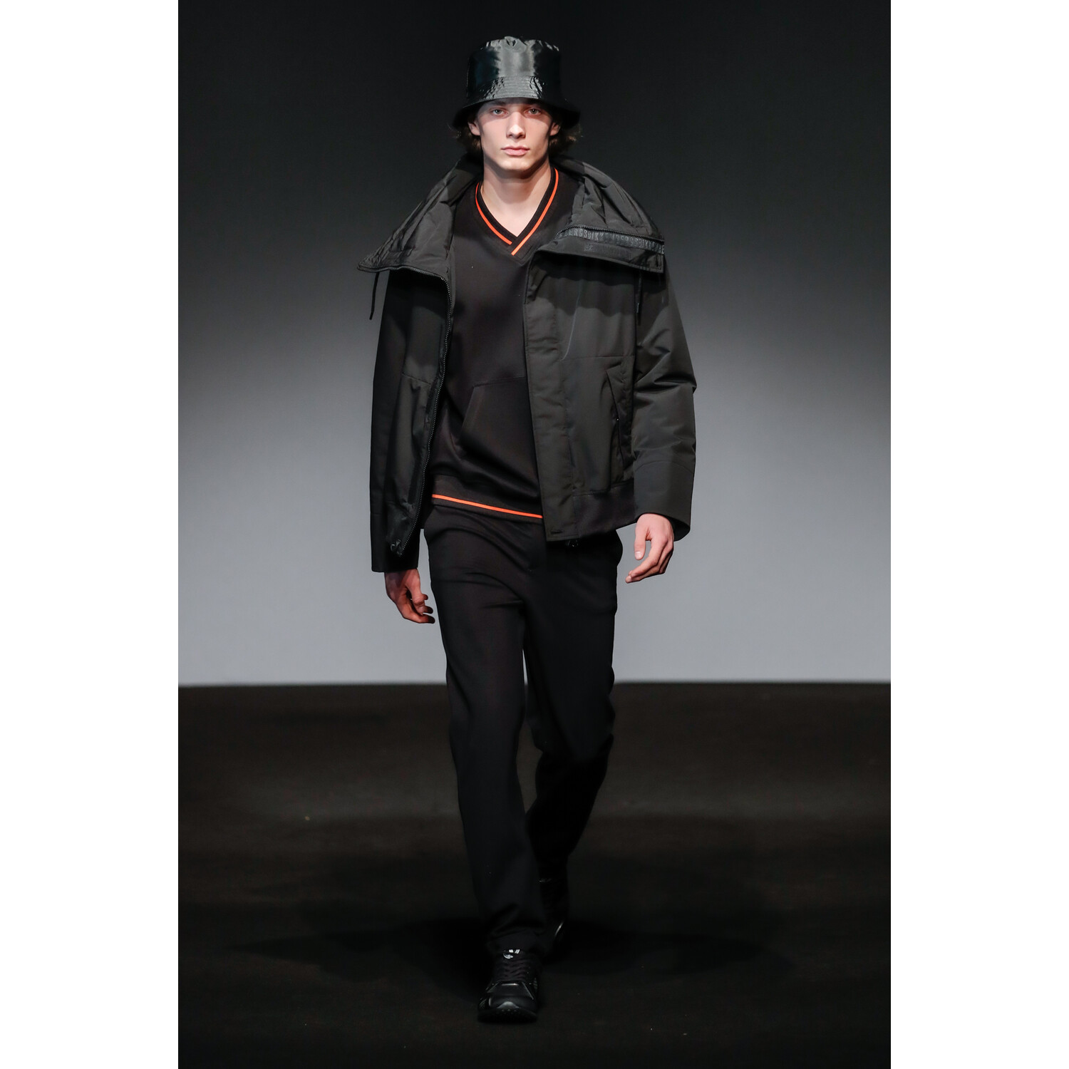 Фото Bikkembergs Fall 2020 Menswear Collection / Bikkembergs оень - зима 2020