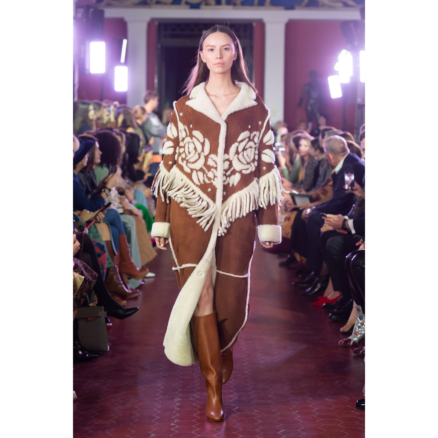 Фото Alena Akhmadullina Spring 2020 / Alena Akhmadullina весна-лето 2020 / Неделя моды: Москва