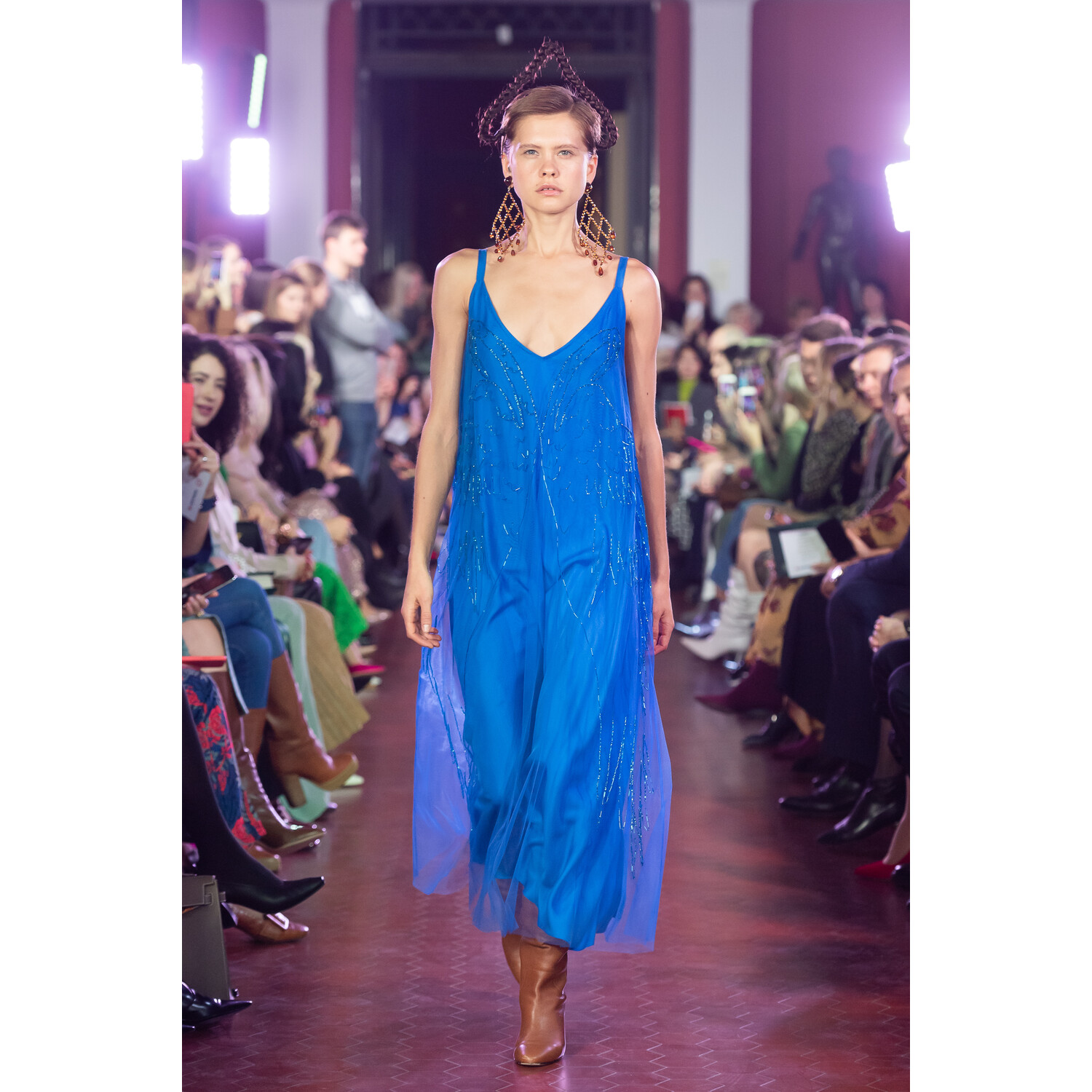 Фото Alena Akhmadullina Spring 2020 / Alena Akhmadullina весна-лето 2020 / Неделя моды: Москва