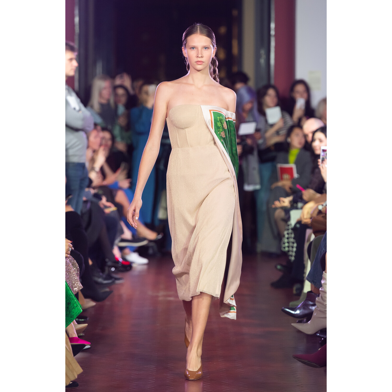 Фото Alena Akhmadullina Spring 2020 / Alena Akhmadullina весна-лето 2020 / Неделя моды: Москва