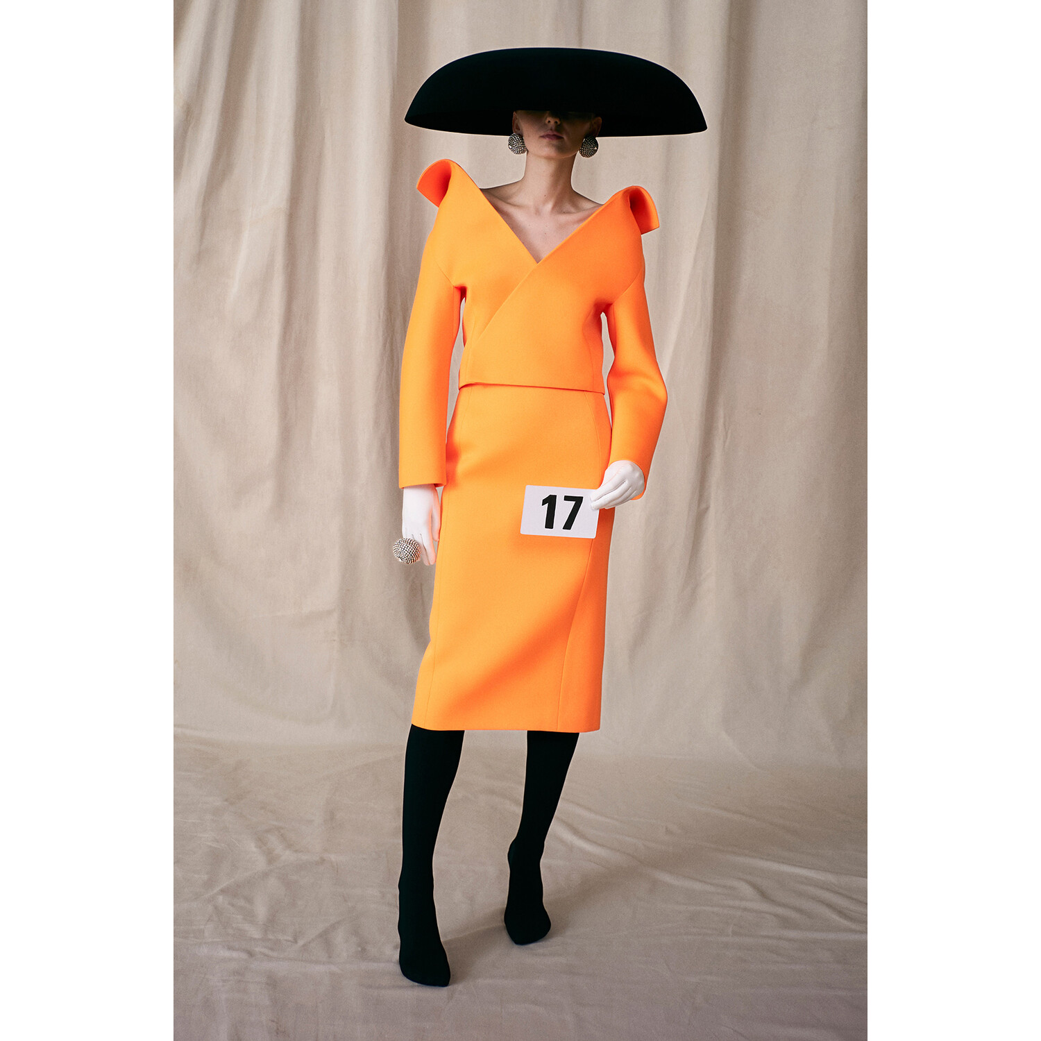 Фото Balenciaga Couture осень 2021 / Balenciaga Couture Fall 2021