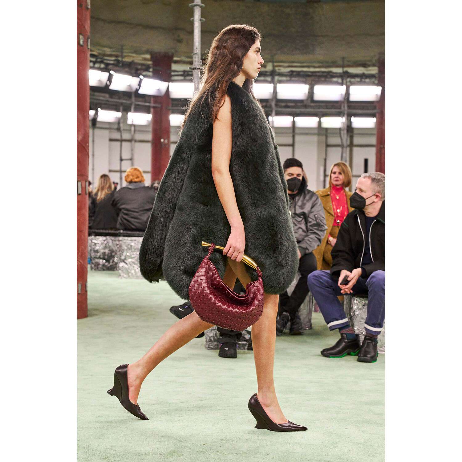 Фото Bottega Veneta Fall 2022 Collection / Bottega Veneta осень-зима 2022