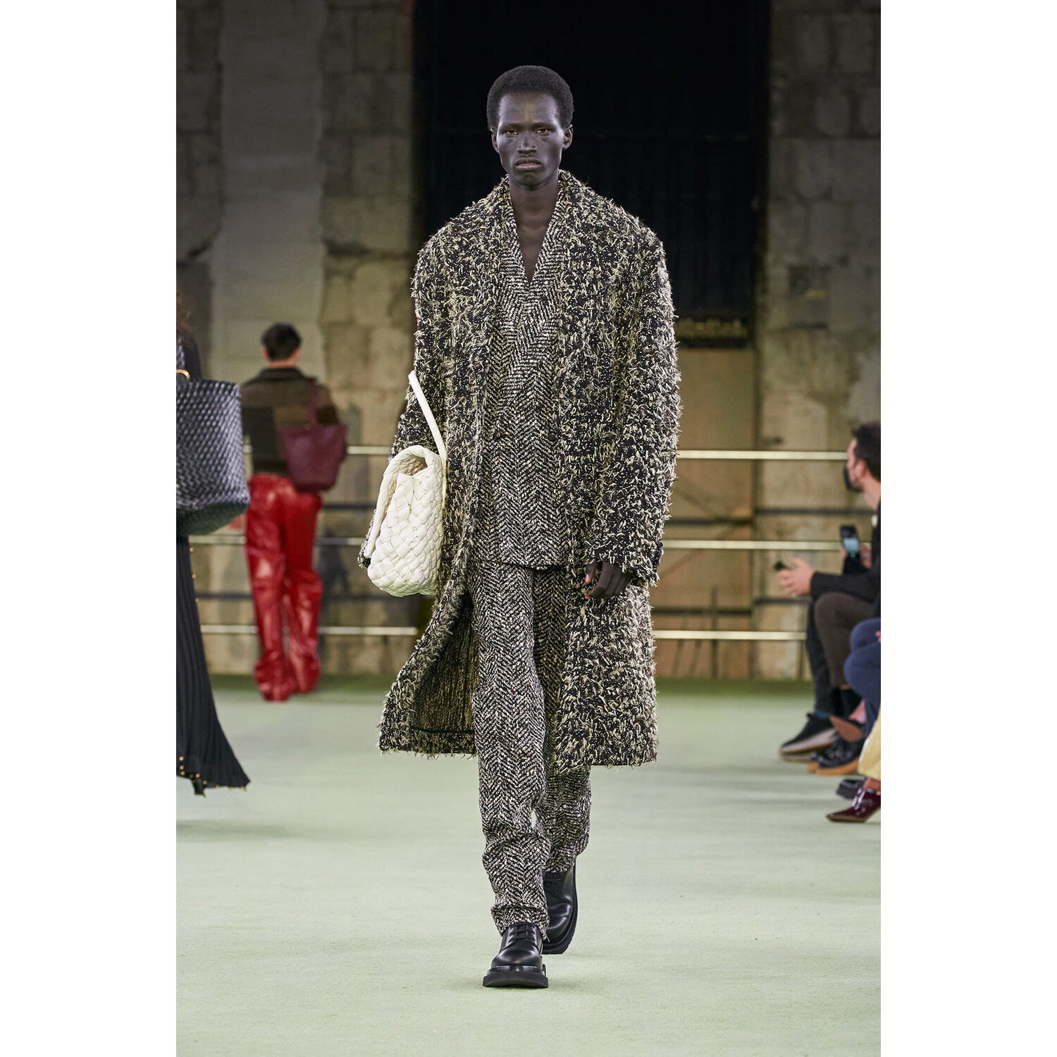 Фото Bottega Veneta Fall 2022 Collection / Bottega Veneta осень-зима 2022