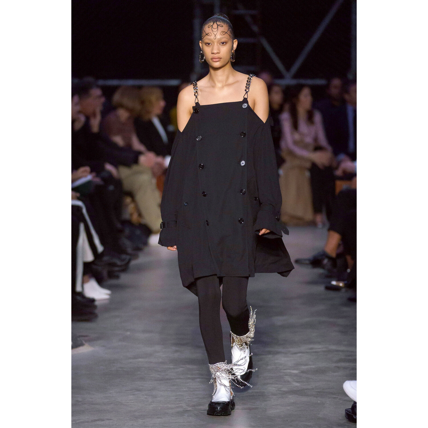 Фото Burberry Fall 2019 Ready-to-Wear / Burberry осень 2019 / Неделя моды: Лондон
