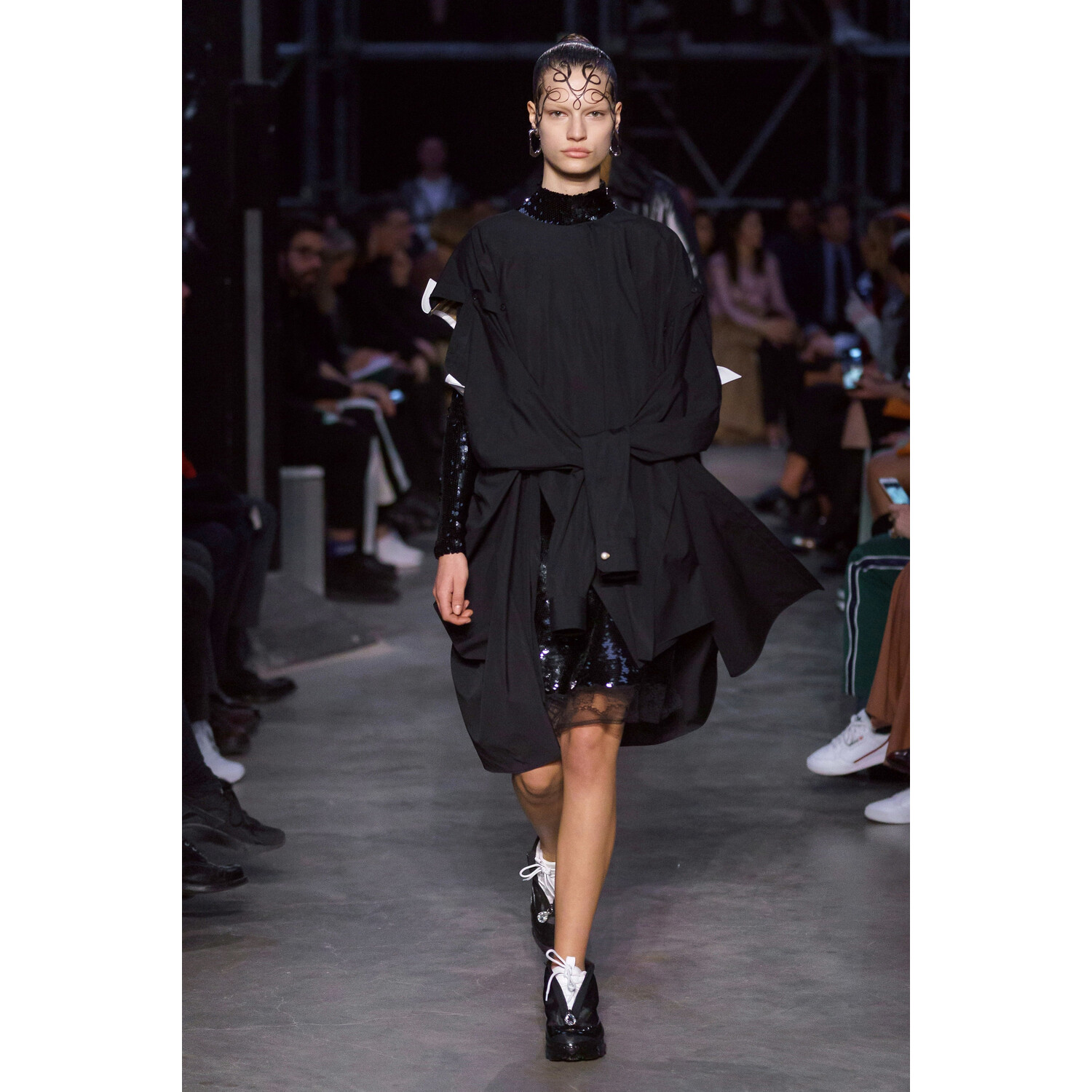 Фото Burberry Fall 2019 Ready-to-Wear / Burberry осень 2019 / Неделя моды: Лондон