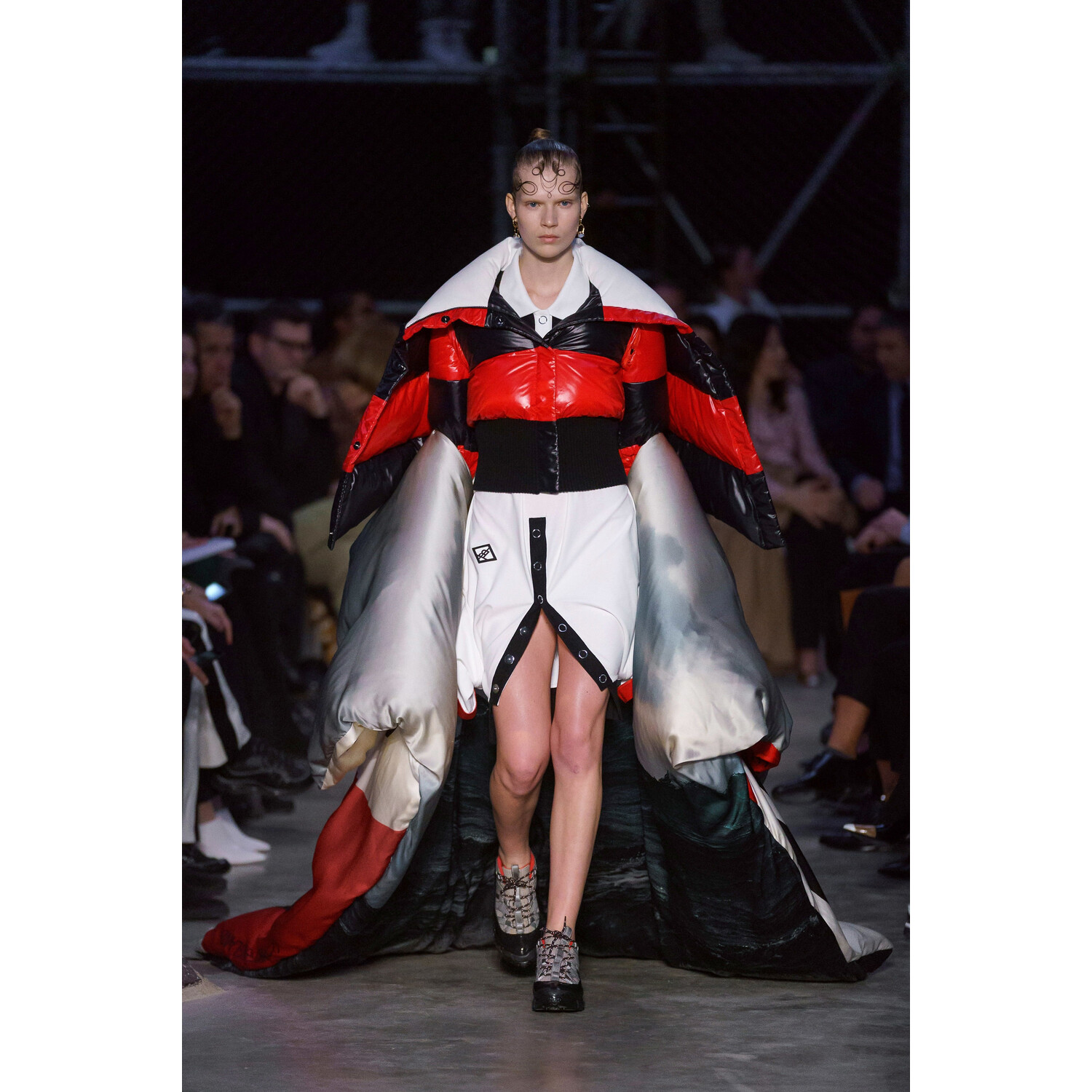Фото Burberry Fall 2019 Ready-to-Wear / Burberry осень 2019 / Неделя моды: Лондон
