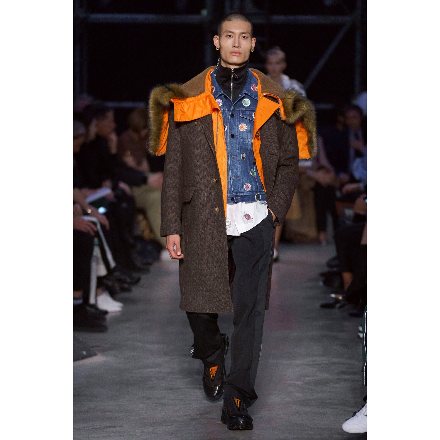 Фото Burberry Fall 2019 Ready-to-Wear / Burberry осень 2019 / Неделя моды: Лондон