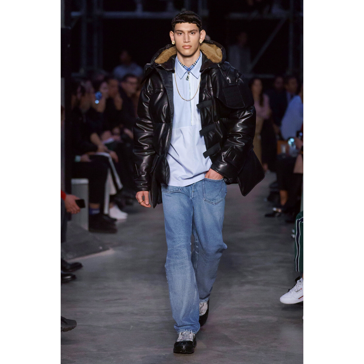 Фото Burberry Fall 2019 Ready-to-Wear / Burberry осень 2019 / Неделя моды: Лондон