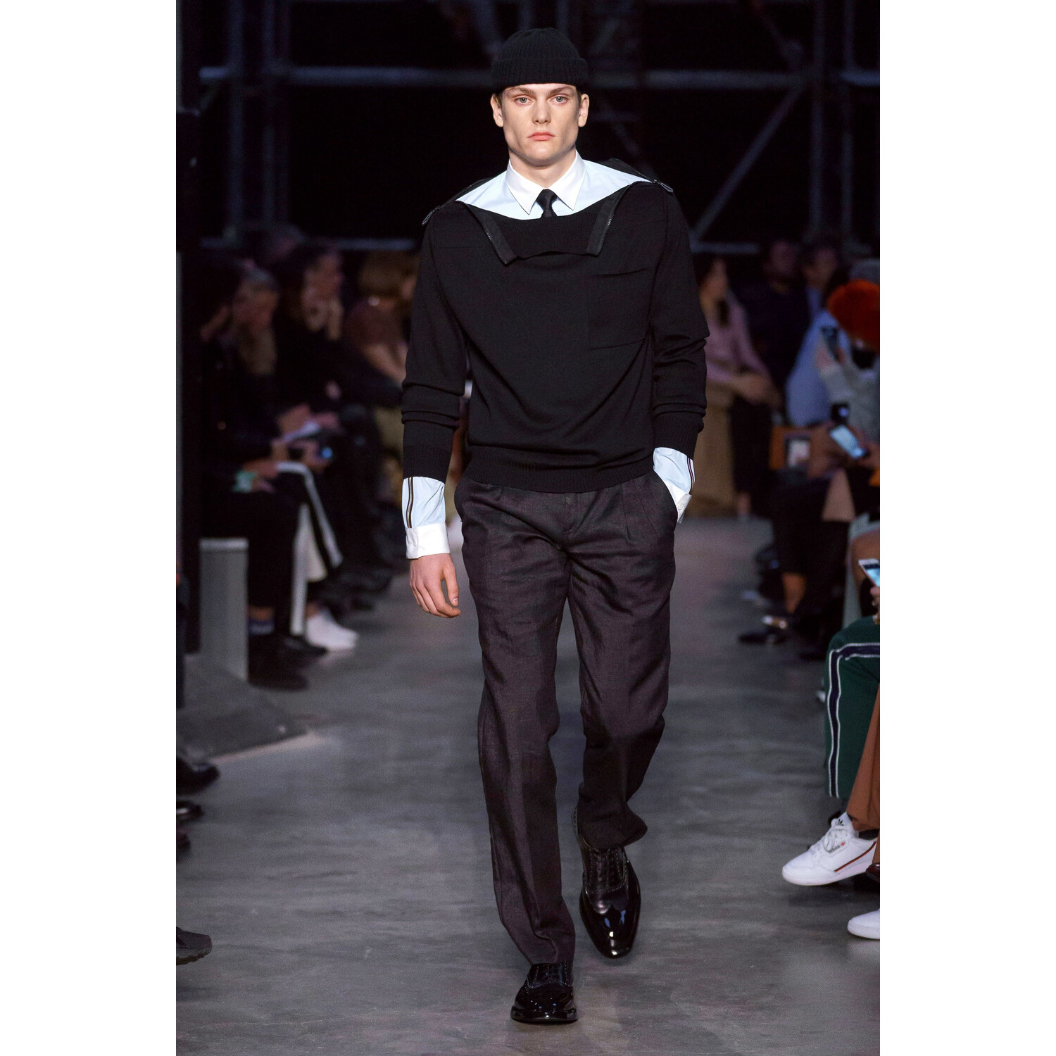Фото Burberry Fall 2019 Ready-to-Wear / Burberry осень 2019 / Неделя моды: Лондон