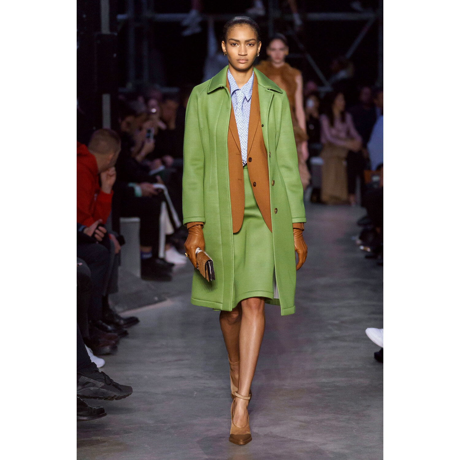 Фото Burberry Fall 2019 Ready-to-Wear / Burberry осень 2019 / Неделя моды: Лондон