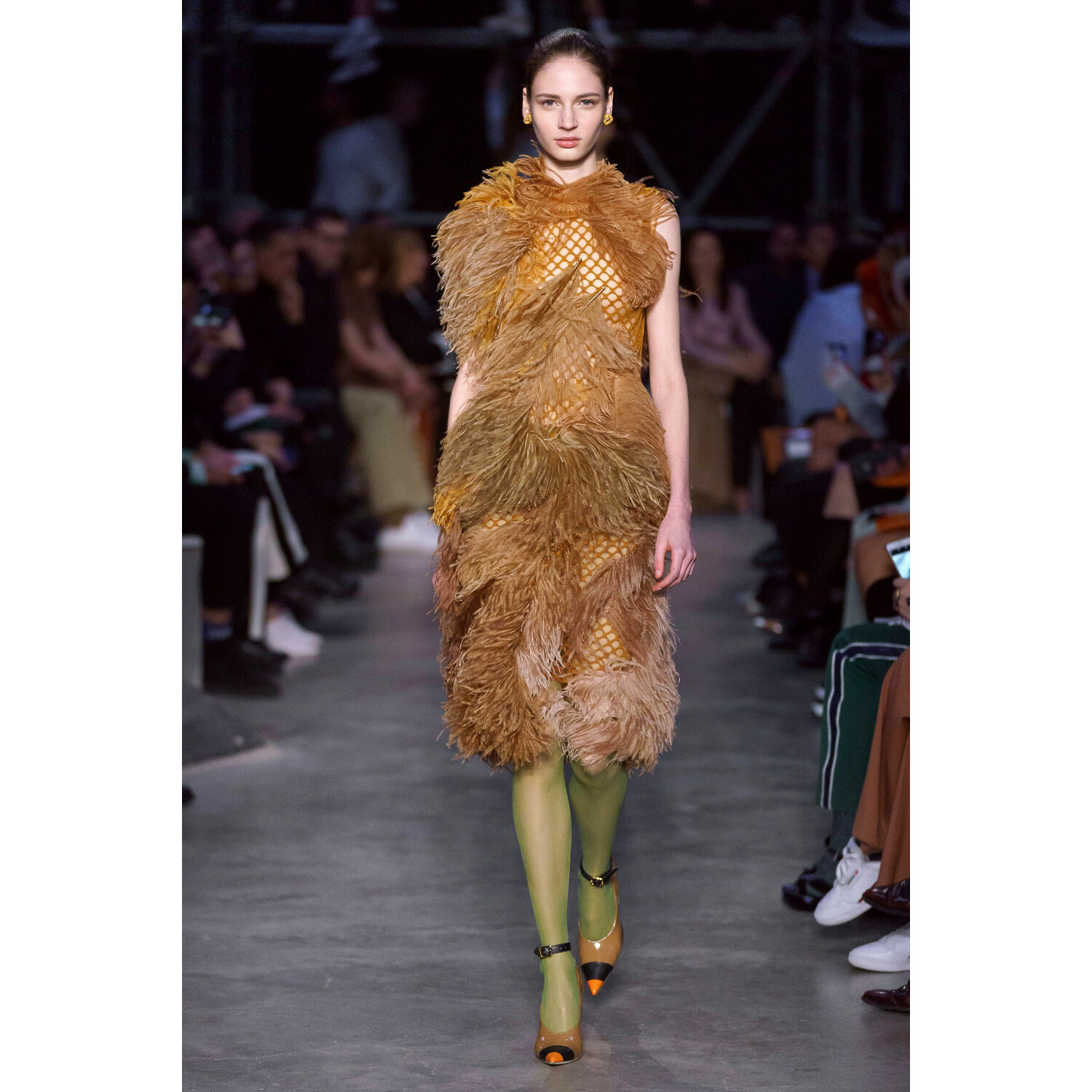 Фото Burberry Fall 2019 Ready-to-Wear / Burberry осень 2019 / Неделя моды: Лондон